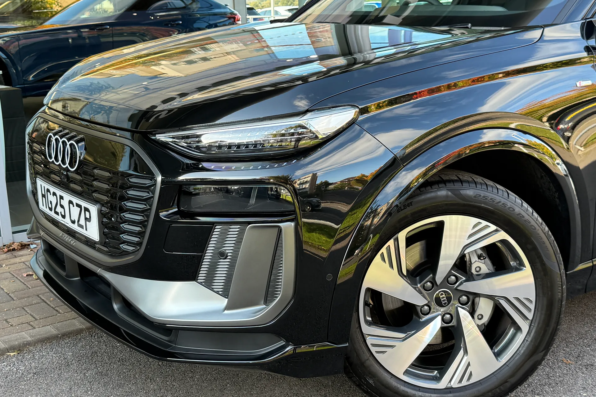 Audi Q6 thumbnail image number 57