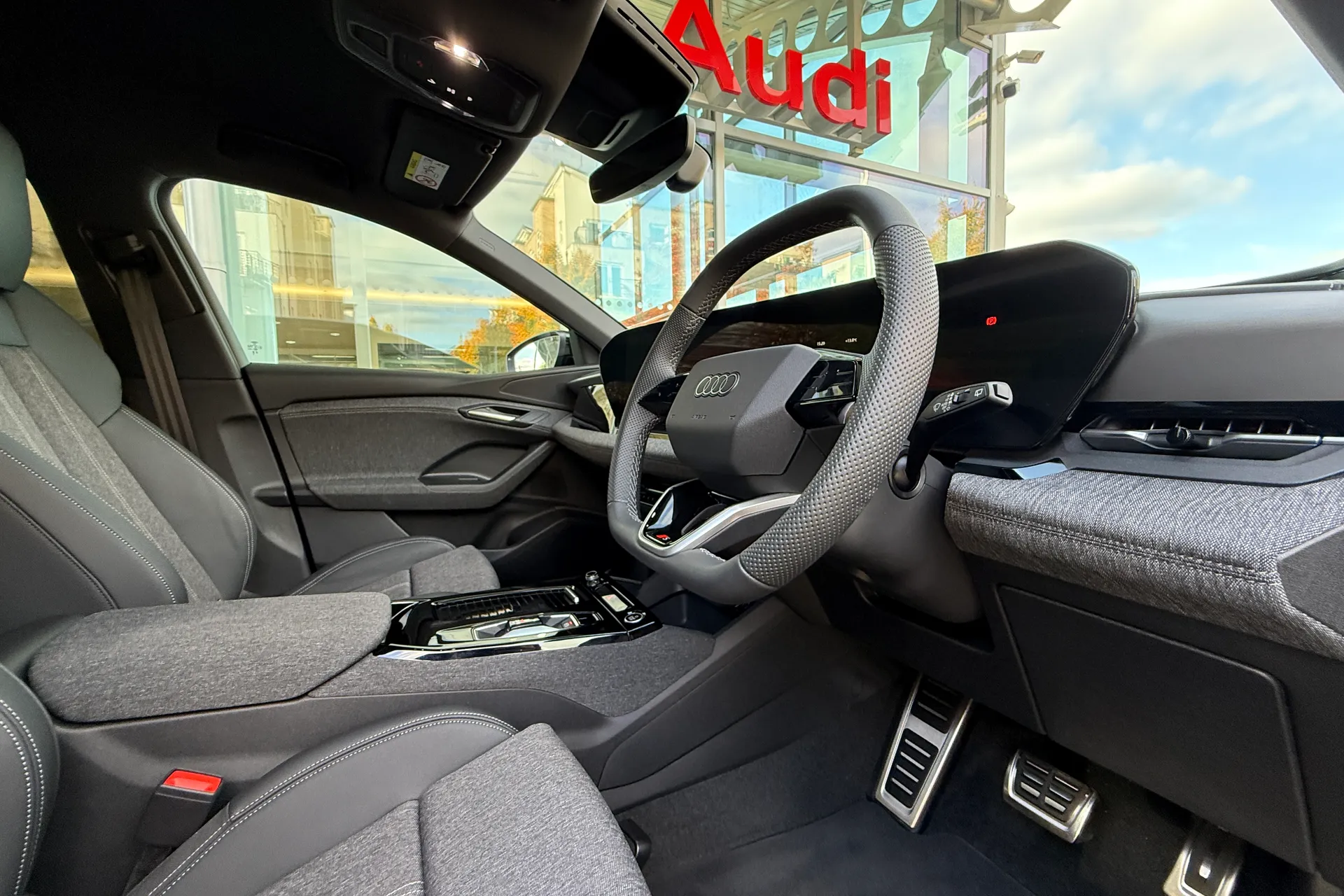 Audi Q6 thumbnail image number 7