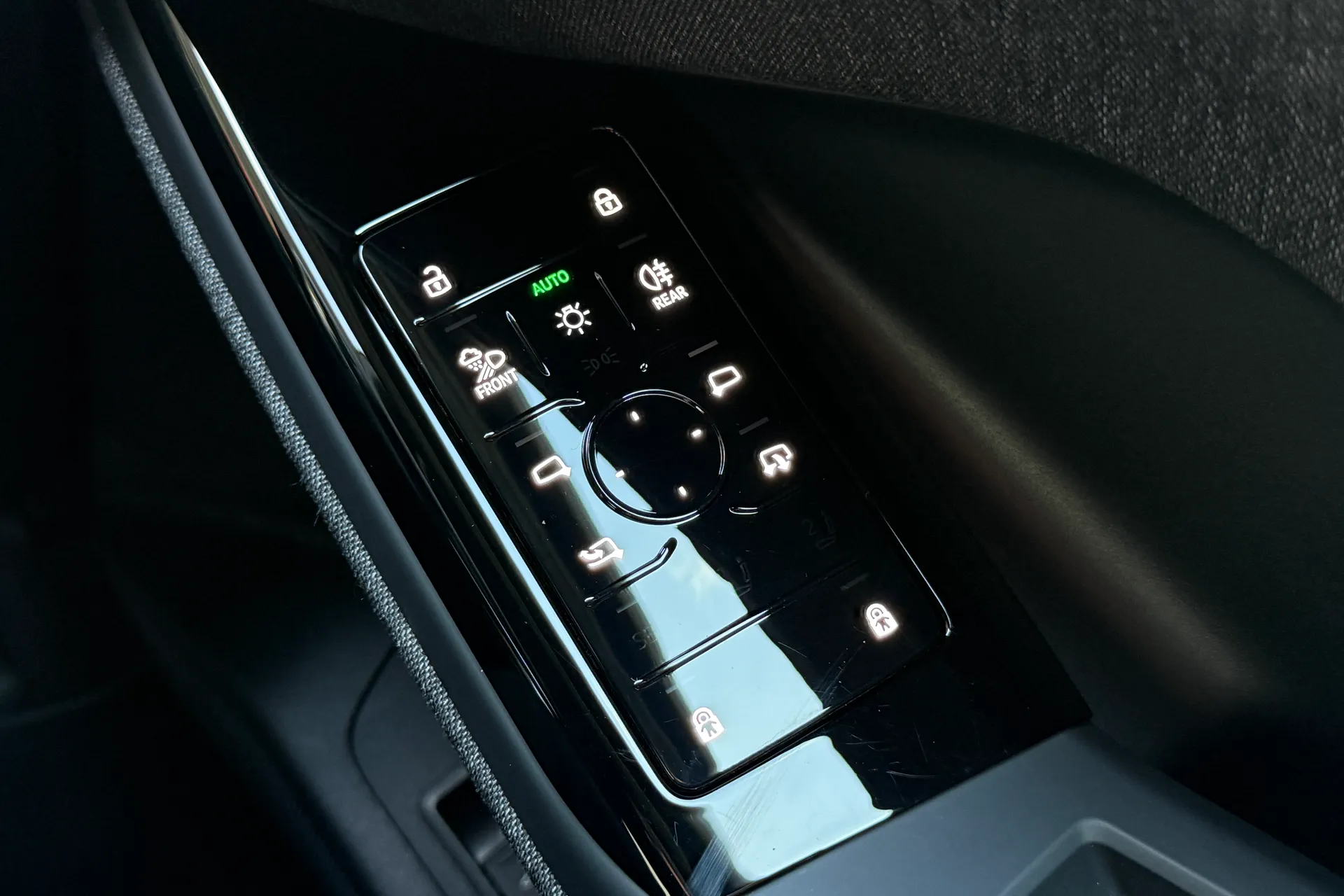 Audi Q6 thumbnail image number 55