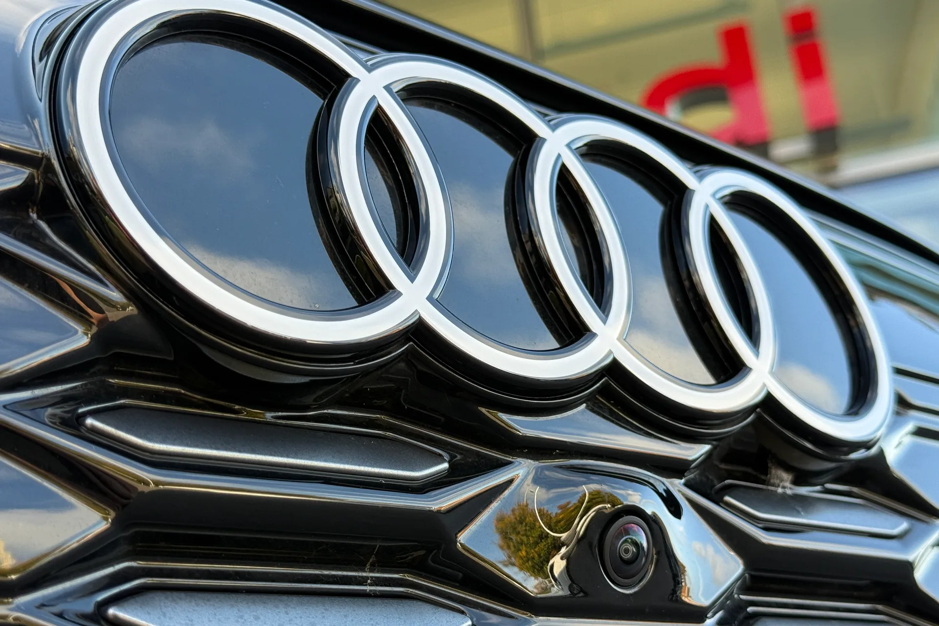 Audi Q6 thumbnail image number 56