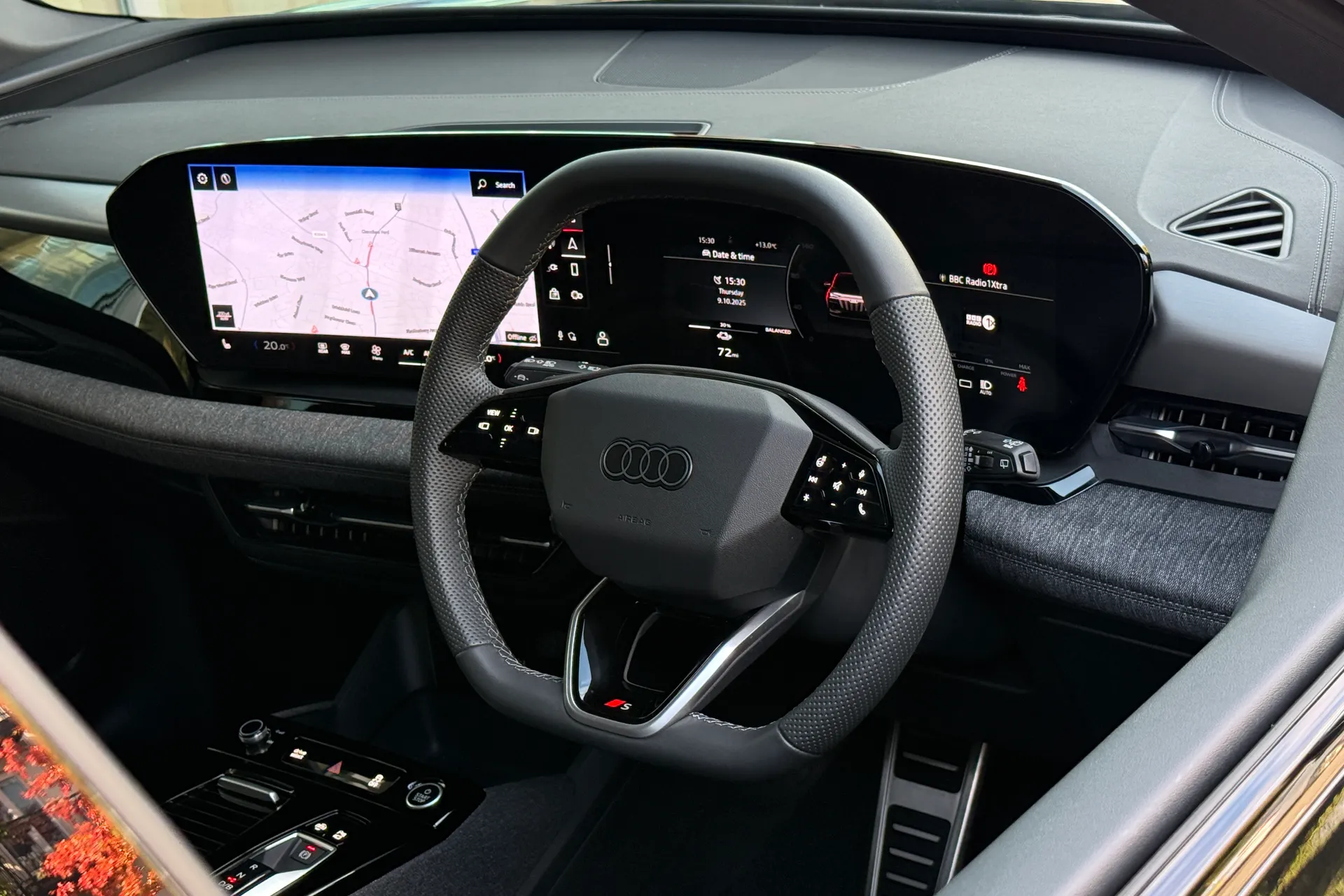 Audi Q6 thumbnail image number 27