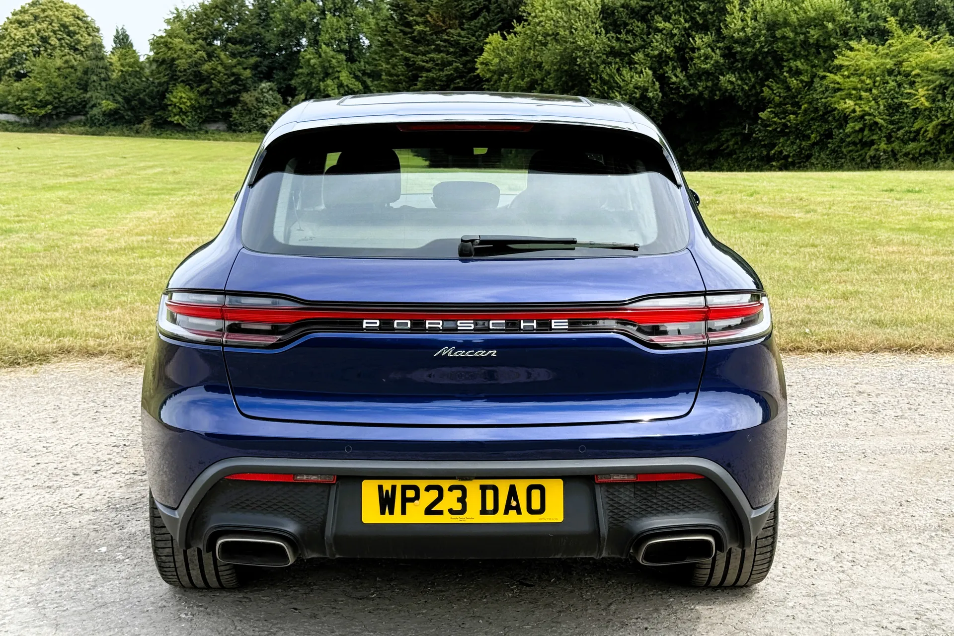 Porsche MACAN thumbnail image number 16