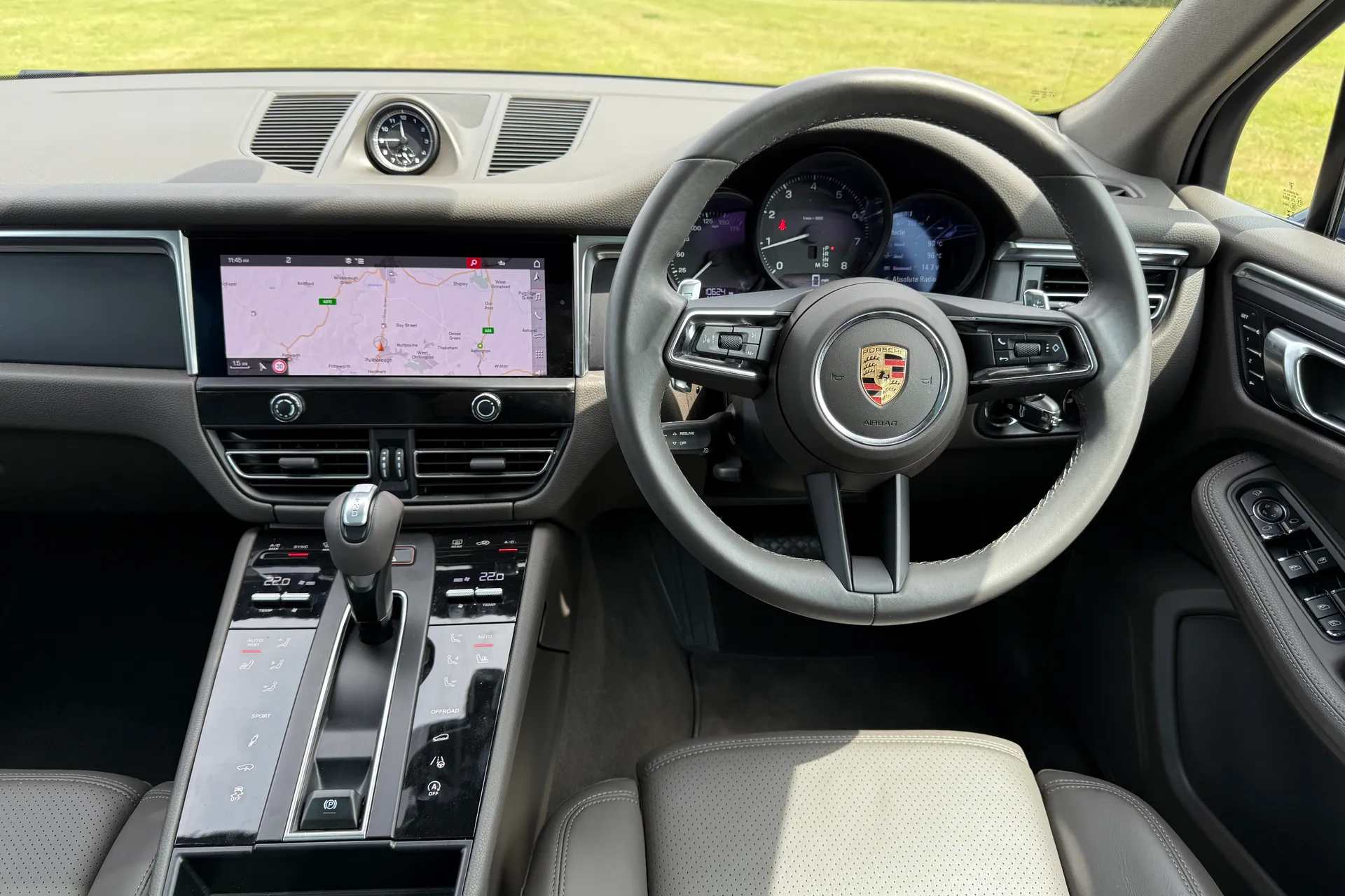 Porsche MACAN thumbnail image number 34