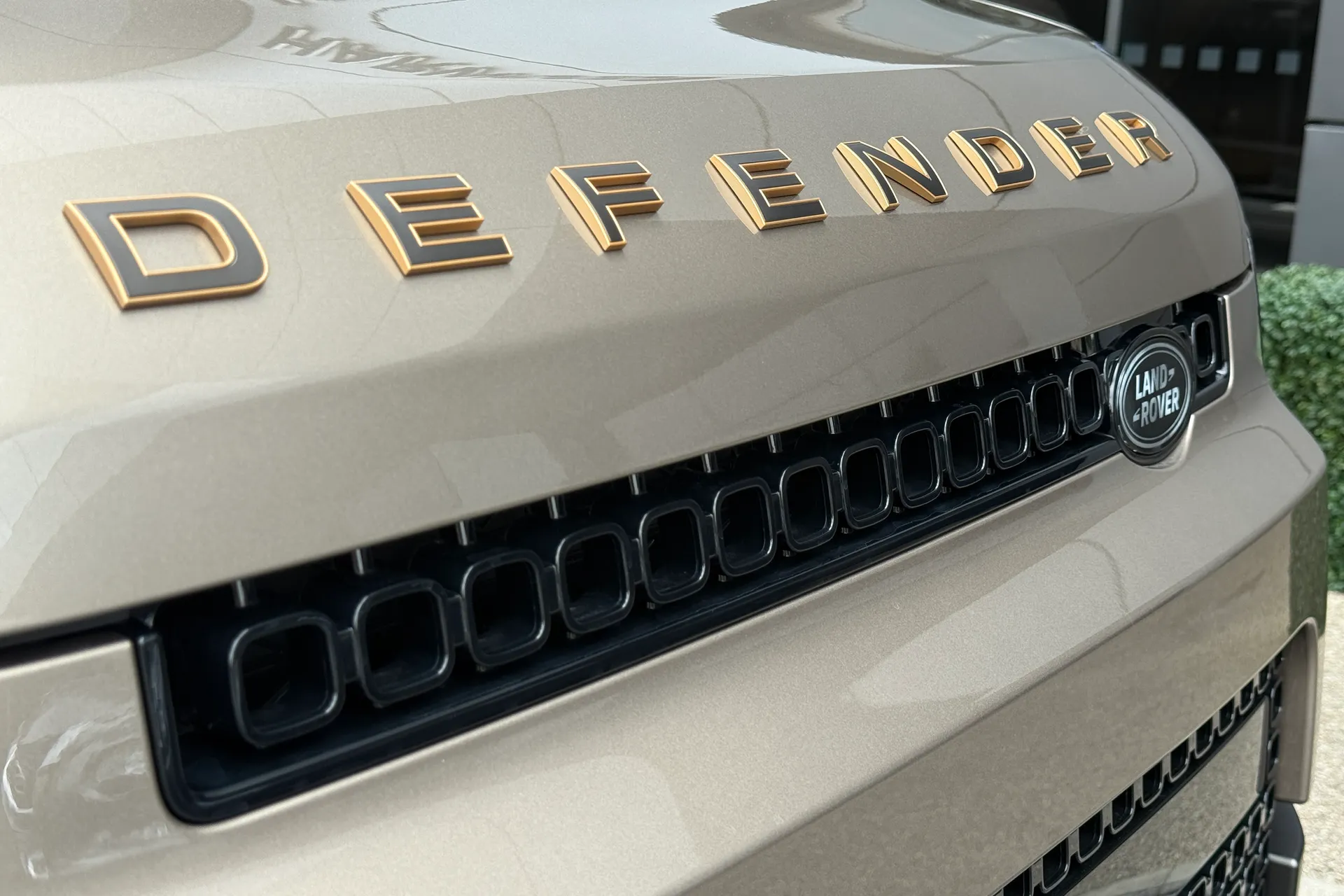 LAND ROVER Defender 110 thumbnail image number 25