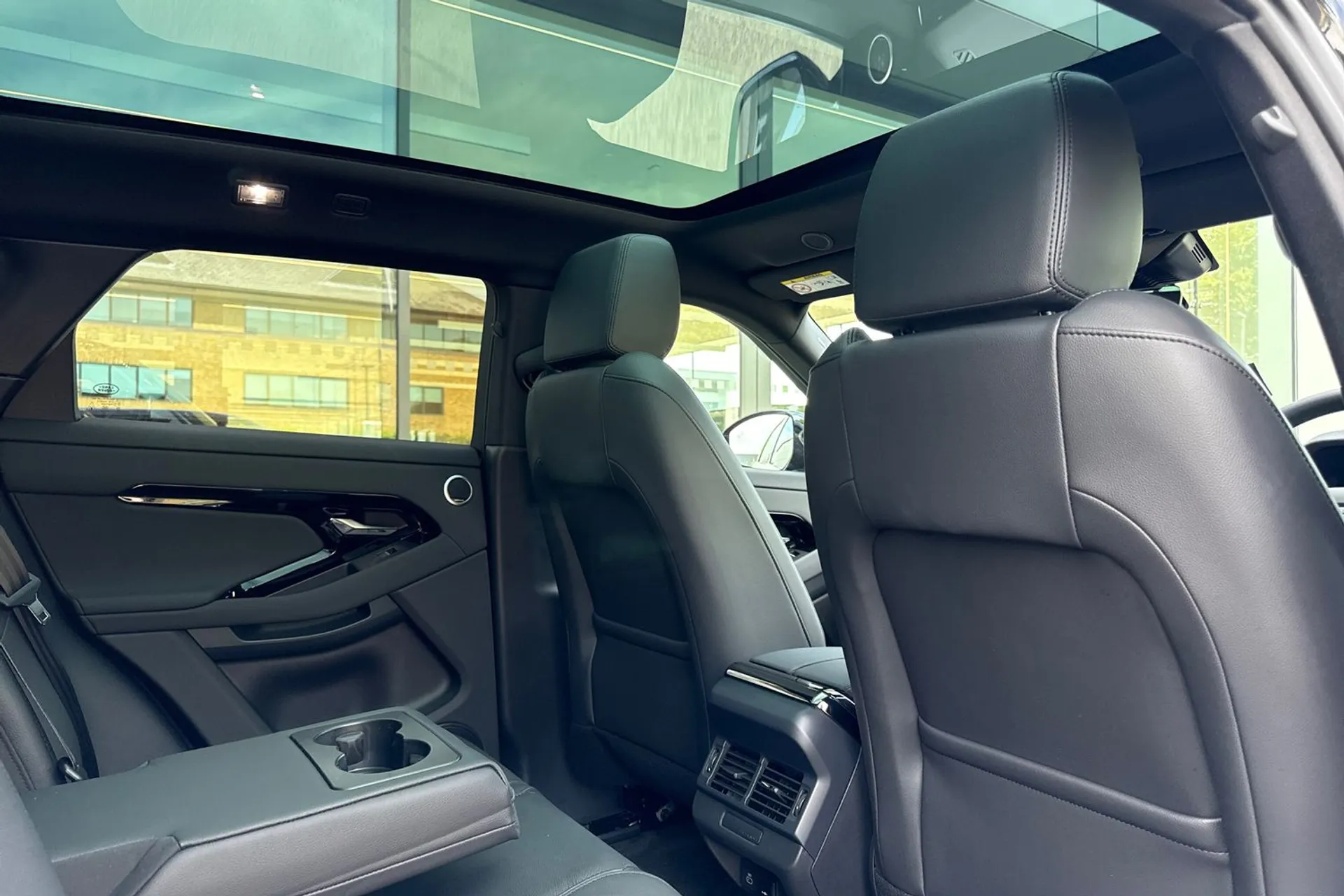 LAND ROVER RANGE ROVER EVOQUE thumbnail image number 37