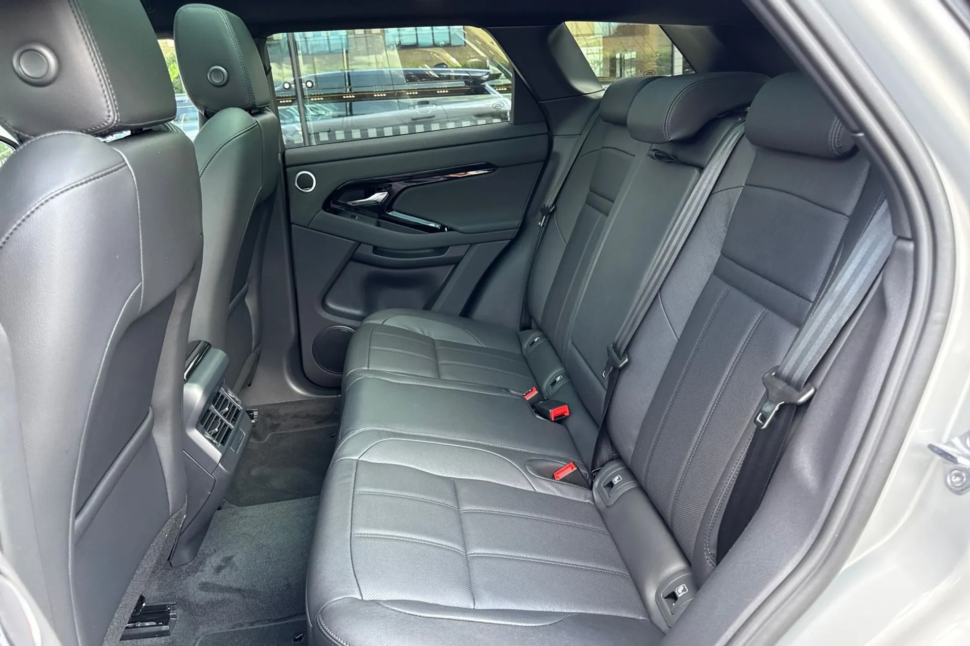 LAND ROVER RANGE ROVER EVOQUE thumbnail image number 44