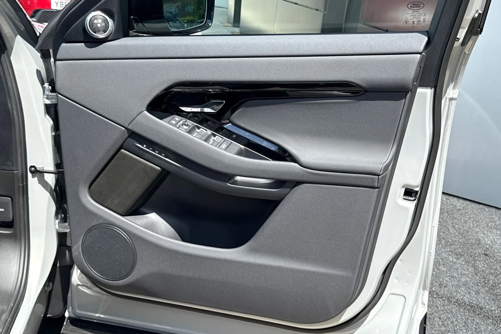 LAND ROVER RANGE ROVER EVOQUE thumbnail image number 55
