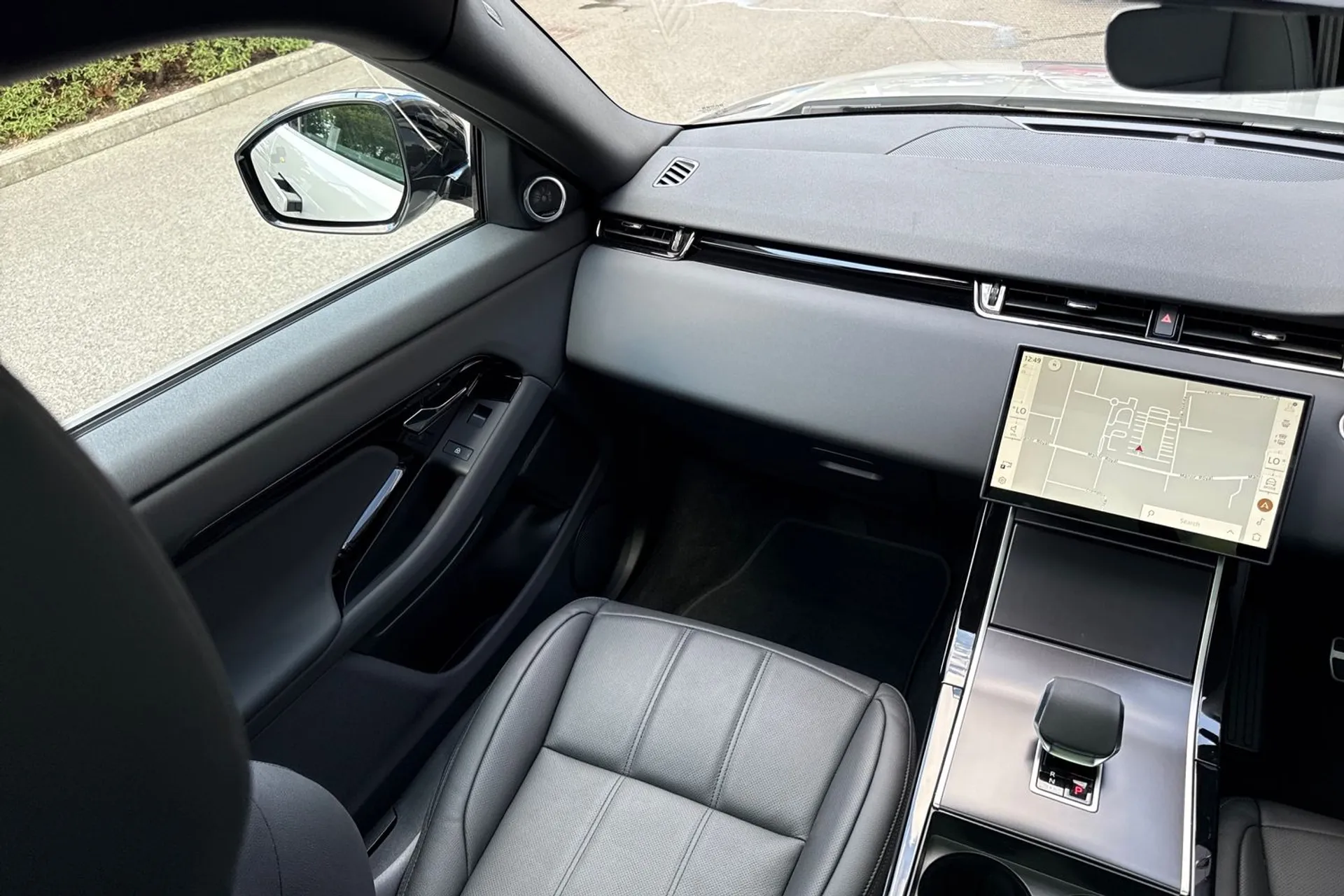 LAND ROVER RANGE ROVER EVOQUE thumbnail image number 23
