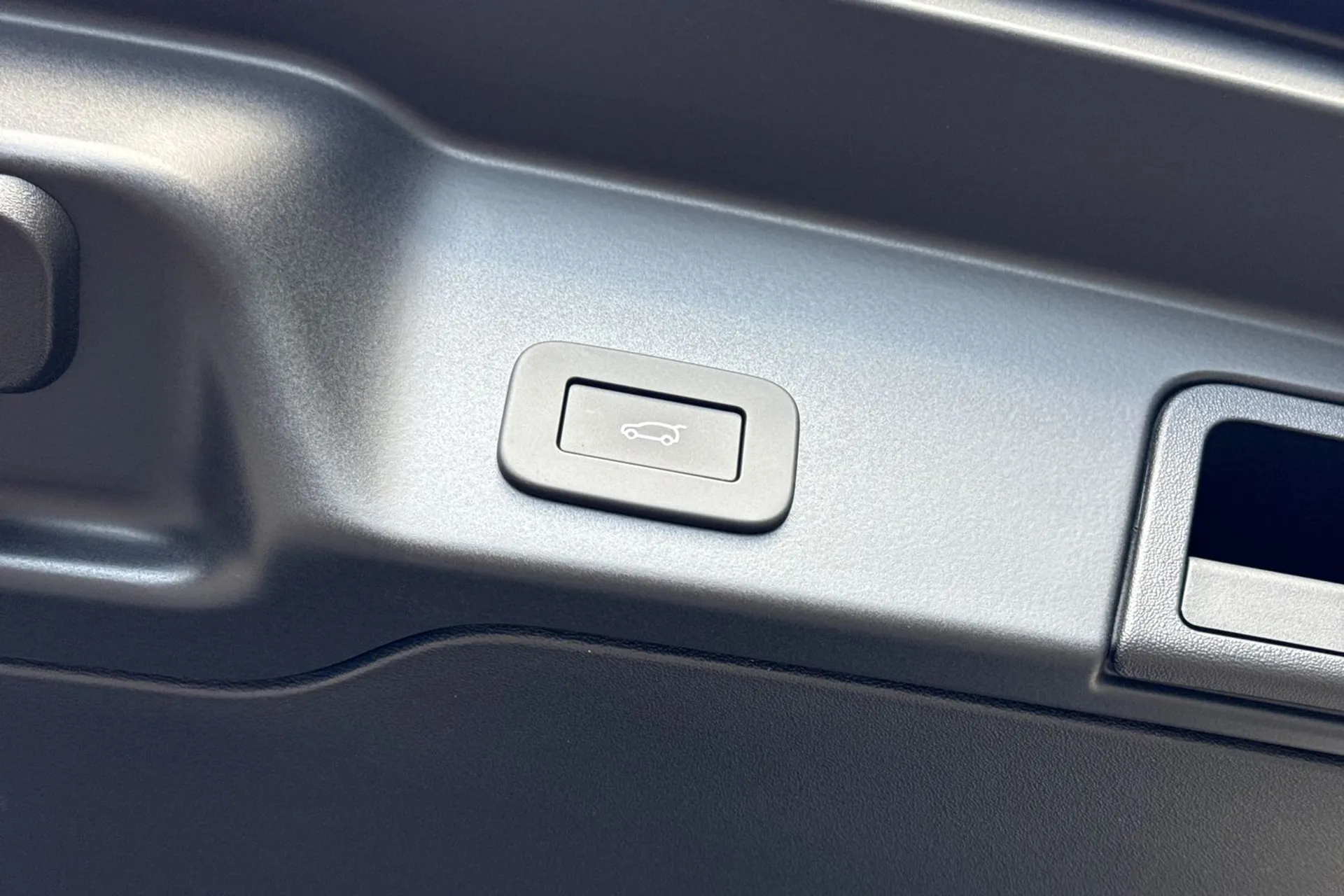 LAND ROVER RANGE ROVER EVOQUE thumbnail image number 29