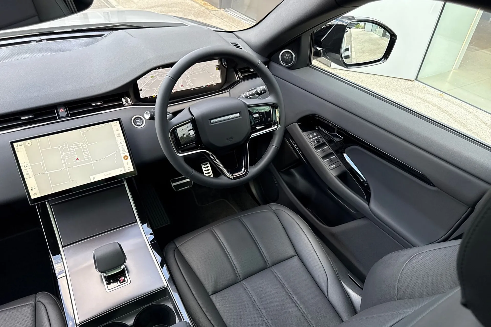 LAND ROVER RANGE ROVER EVOQUE thumbnail image number 28