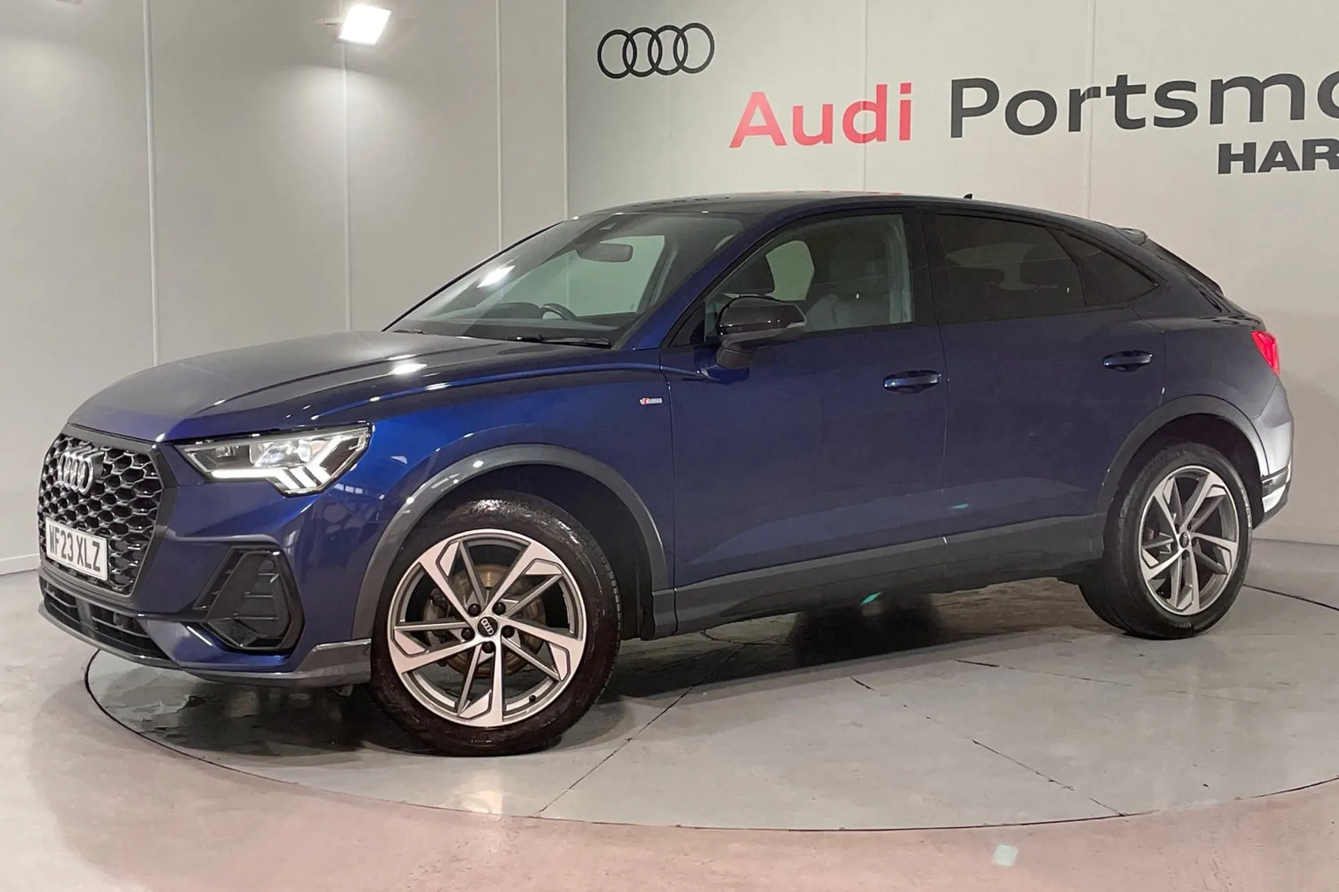 Audi Q3 thumbnail image number 5