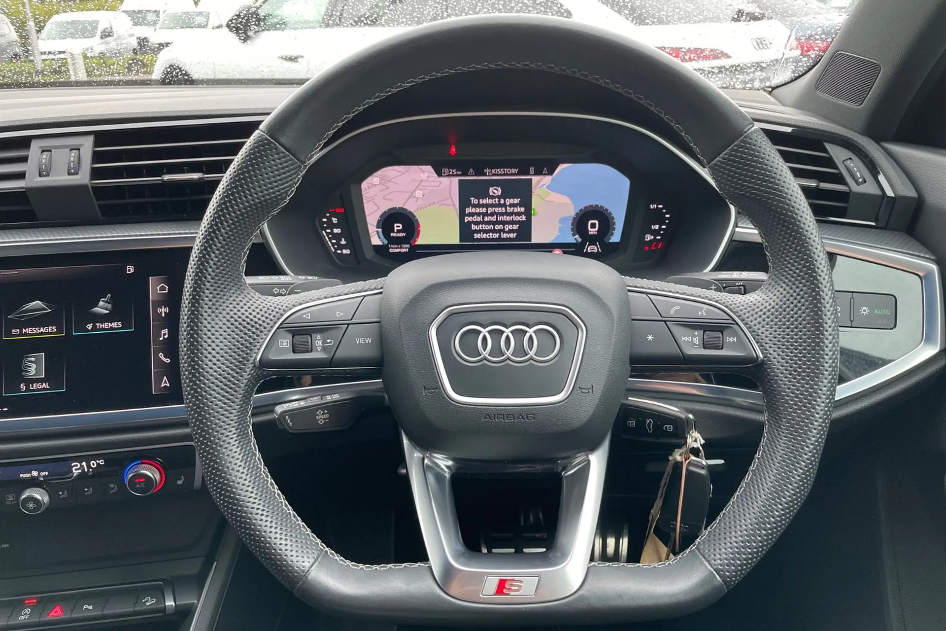 Audi Q3 thumbnail image number 39
