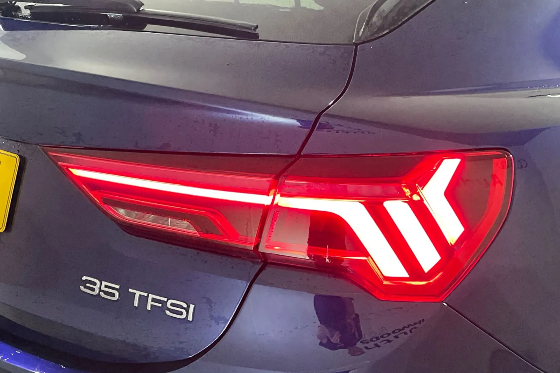 Audi Q3 thumbnail image number 17