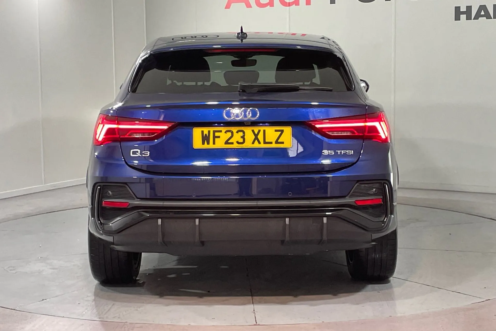 Audi Q3 thumbnail image number 7