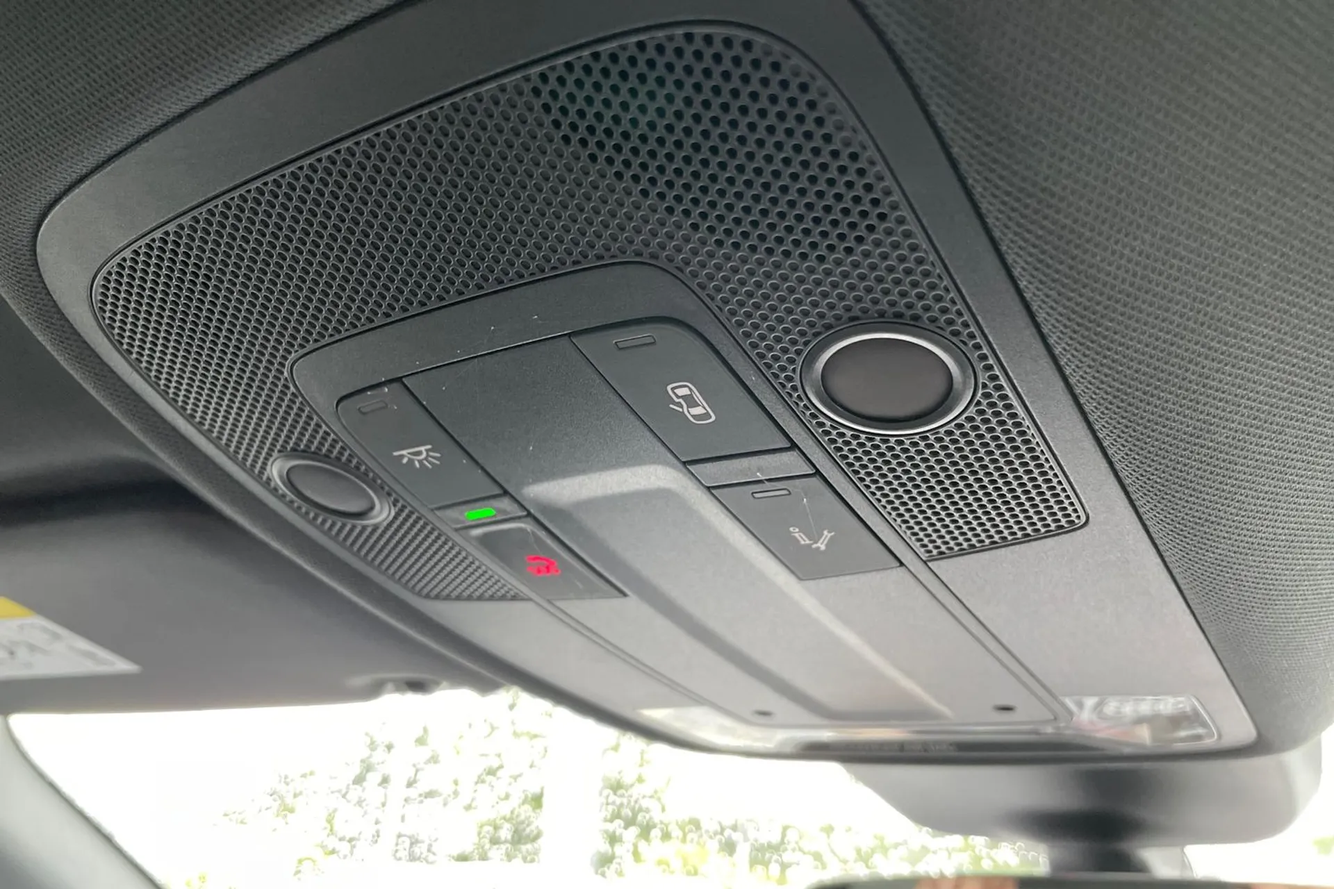 Audi Q3 thumbnail image number 48