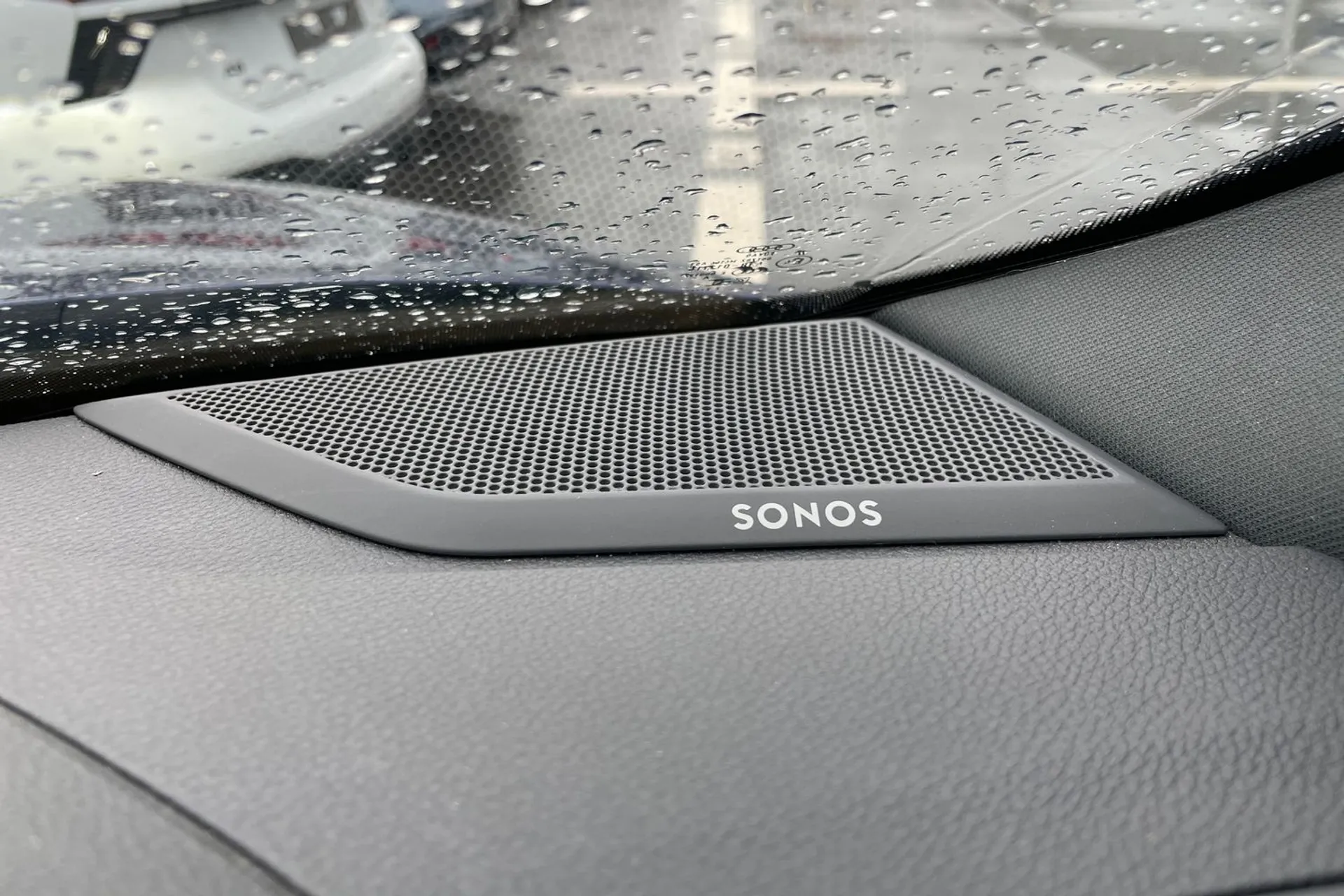Audi Q3 thumbnail image number 26