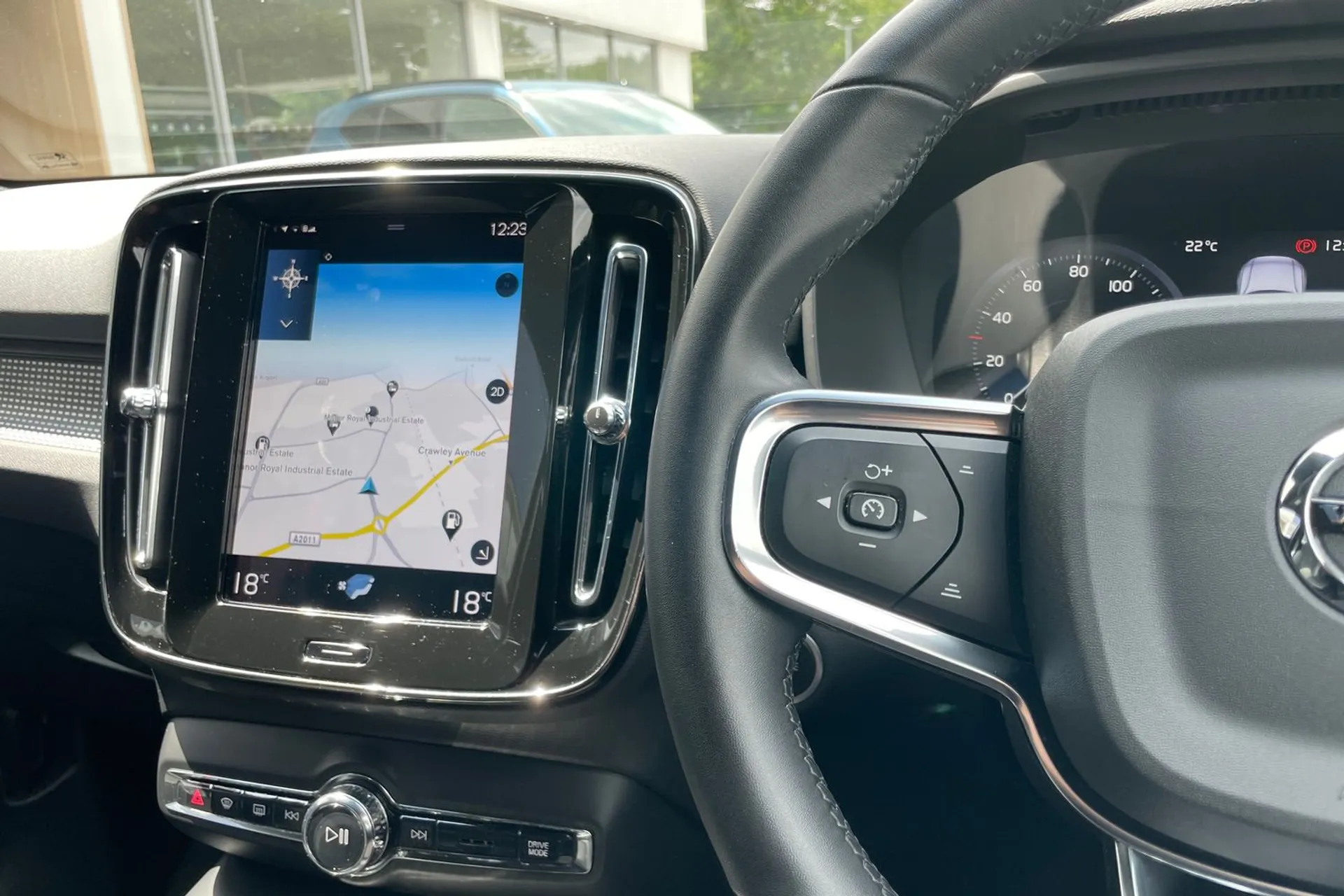 Volvo XC40 thumbnail image number 35