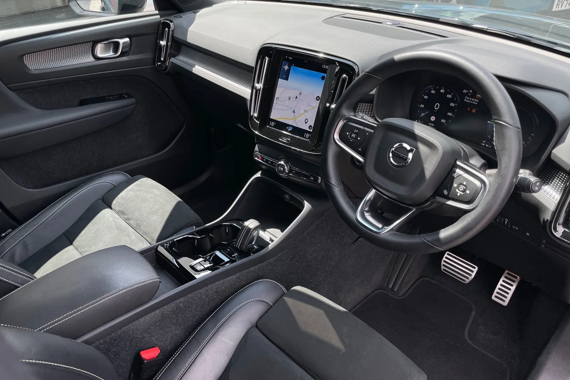 Volvo XC40 thumbnail image number 5