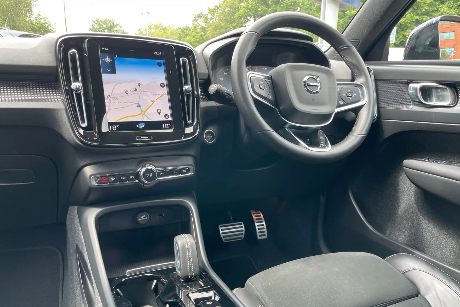 Volvo XC40 thumbnail image number 34