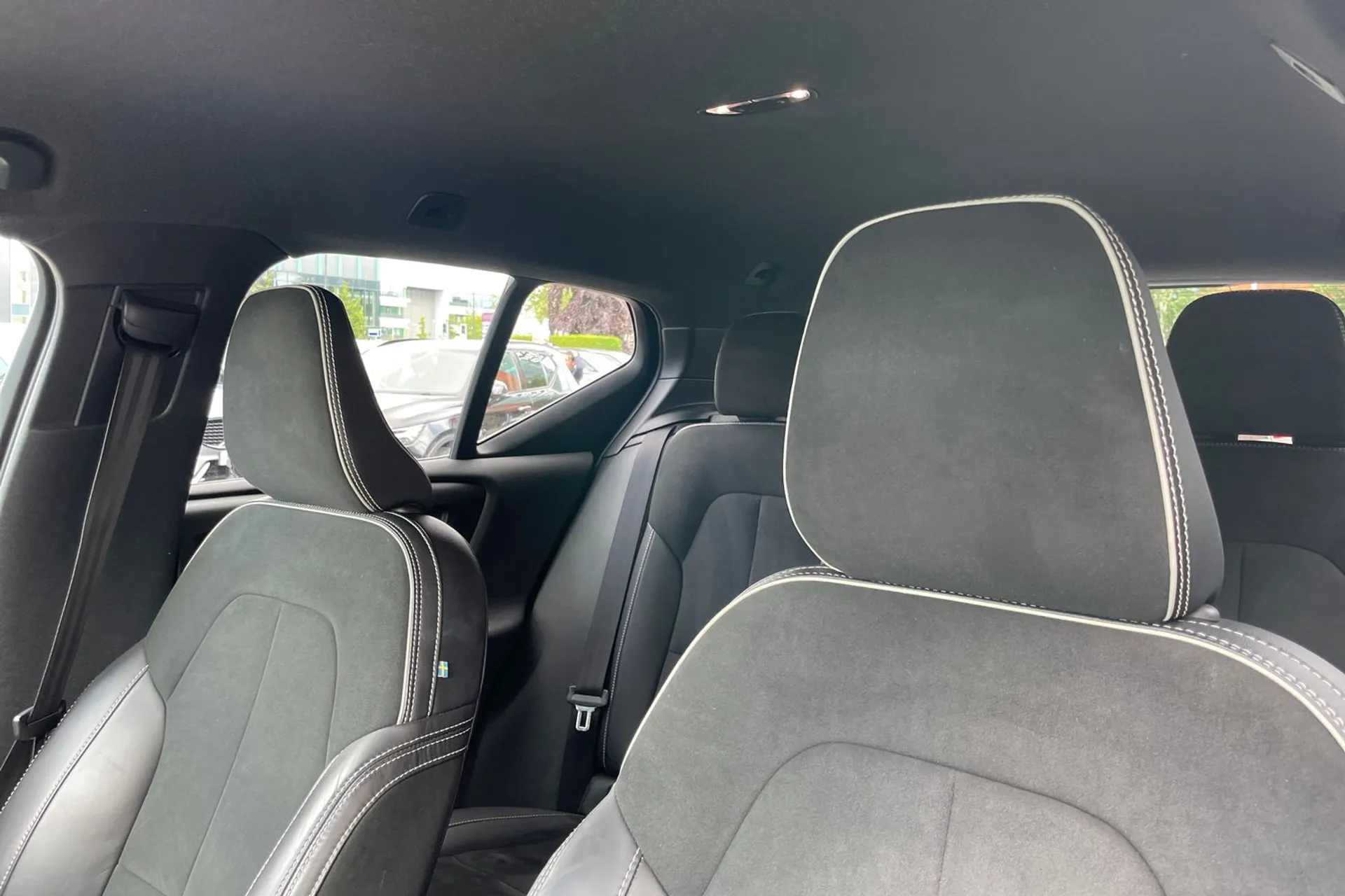 Volvo XC40 thumbnail image number 28