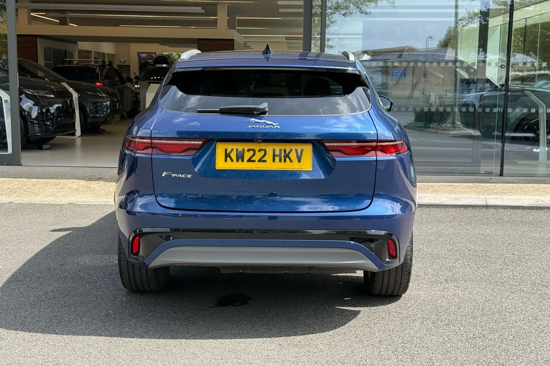 Jaguar F-PACE thumbnail image number 8