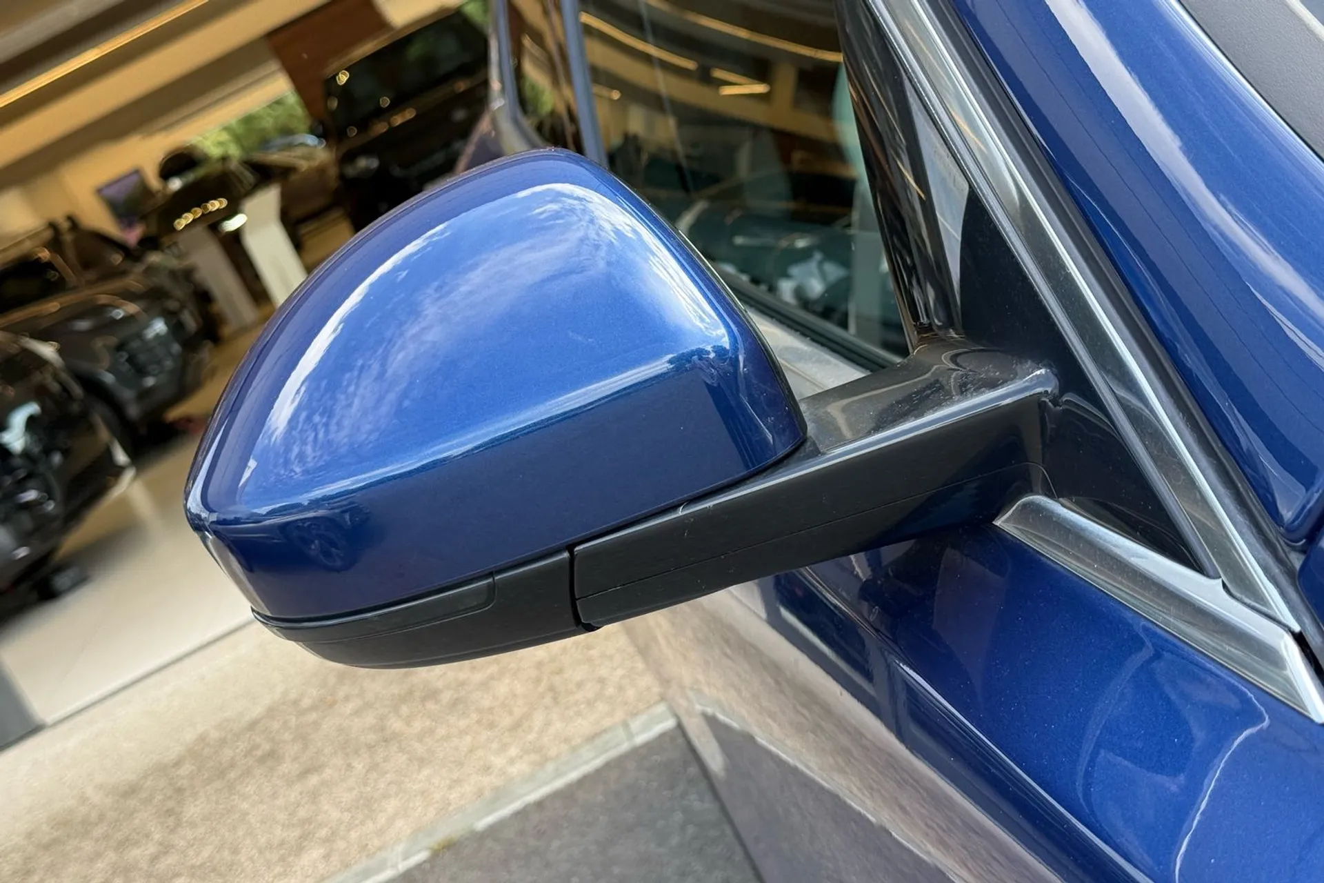 Jaguar F-PACE thumbnail image number 58