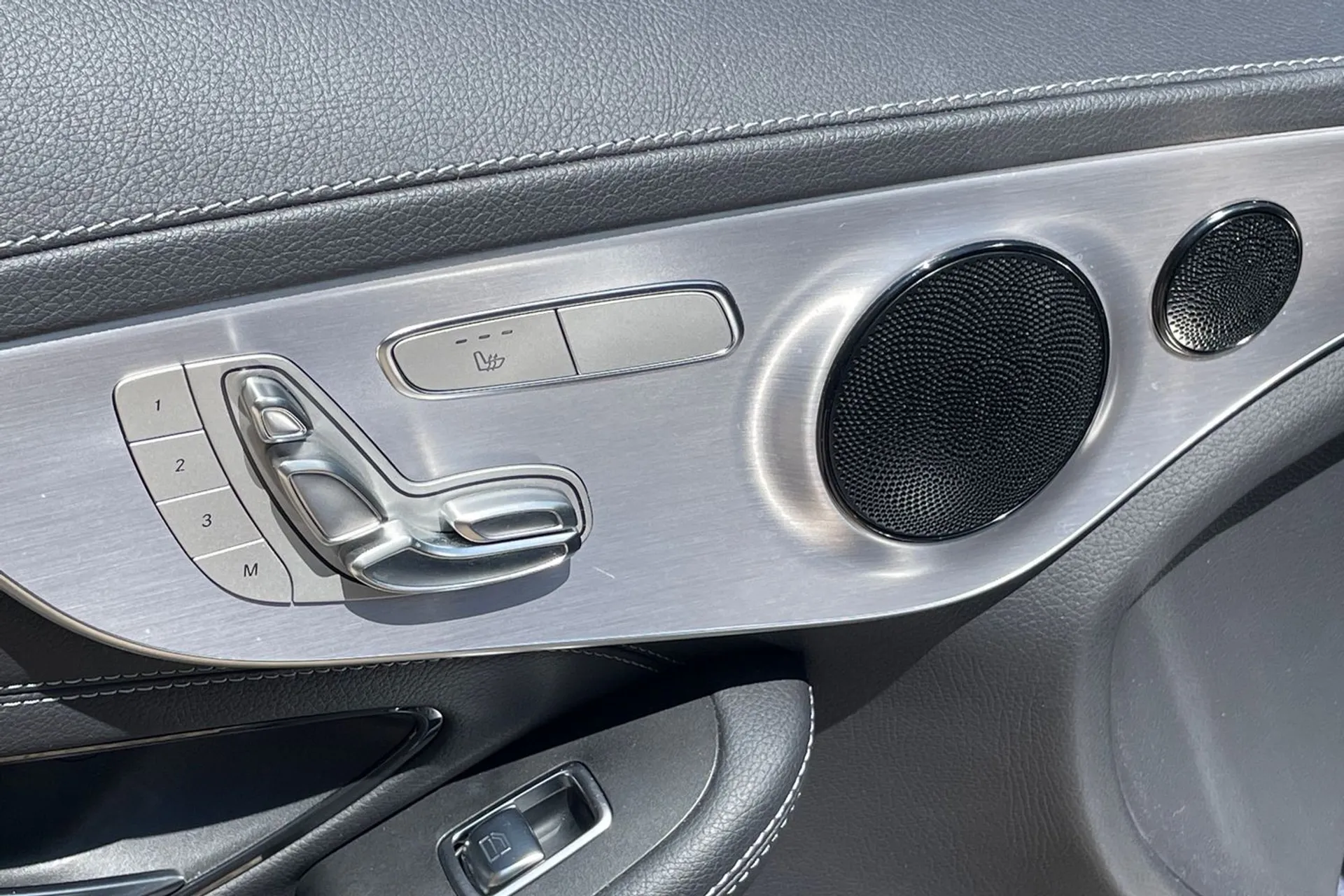 MERCEDES-BENZ C CLASS thumbnail image number 41