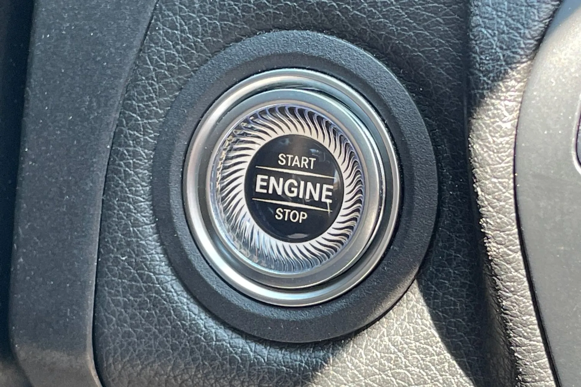 MERCEDES-BENZ C CLASS thumbnail image number 49