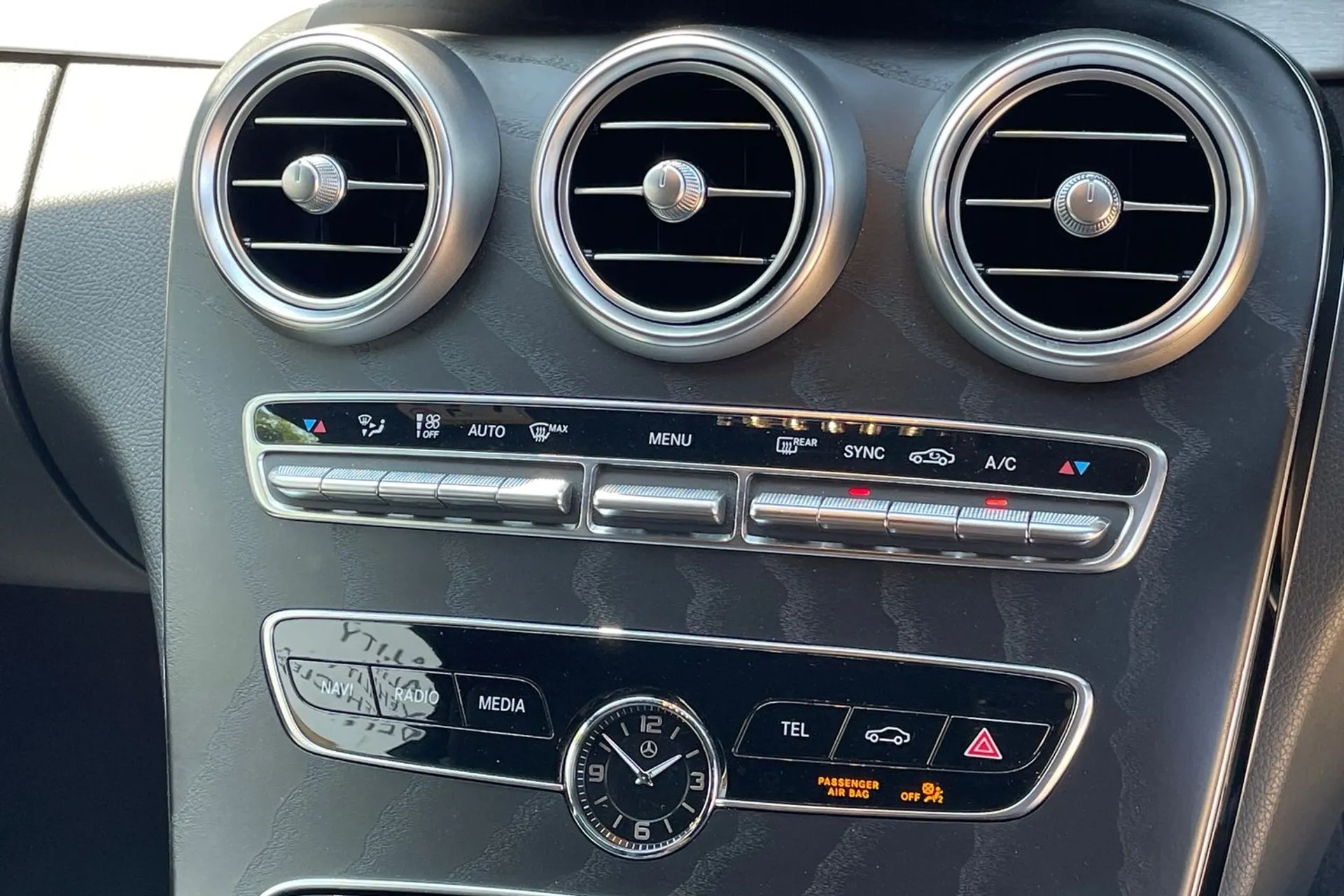 MERCEDES-BENZ C CLASS thumbnail image number 38