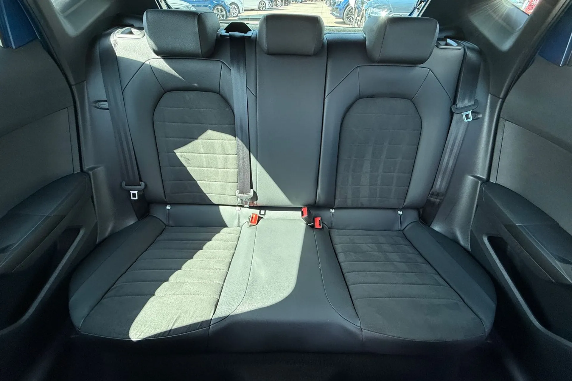 SEAT IBIZA thumbnail image number 7