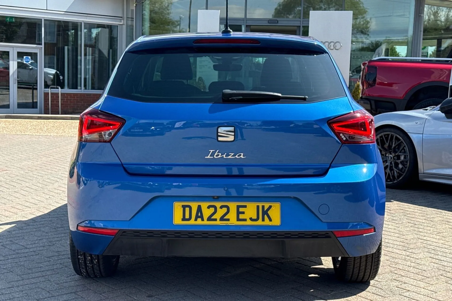 SEAT IBIZA thumbnail image number 5