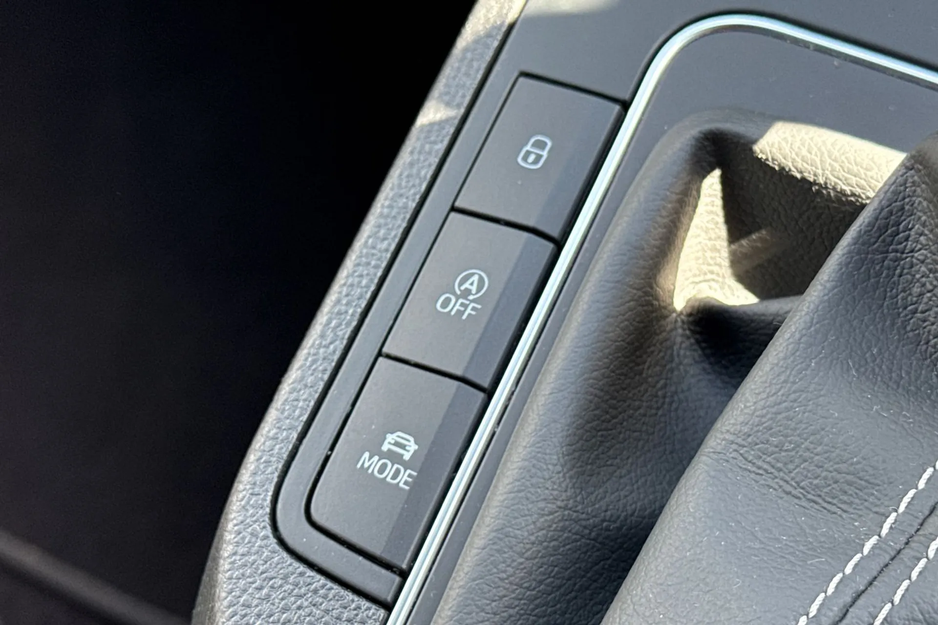 SEAT IBIZA thumbnail image number 30