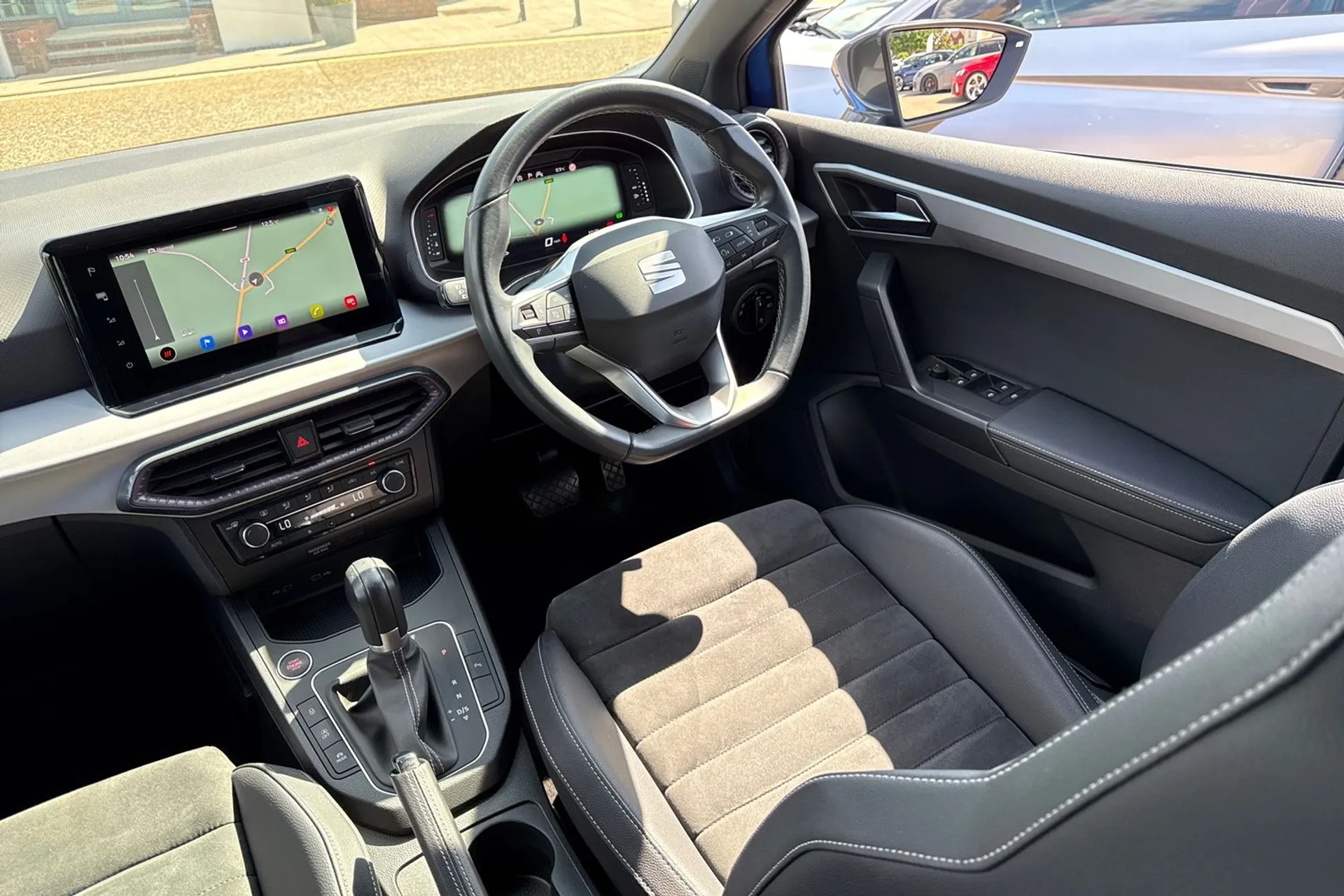 SEAT IBIZA thumbnail image number 32