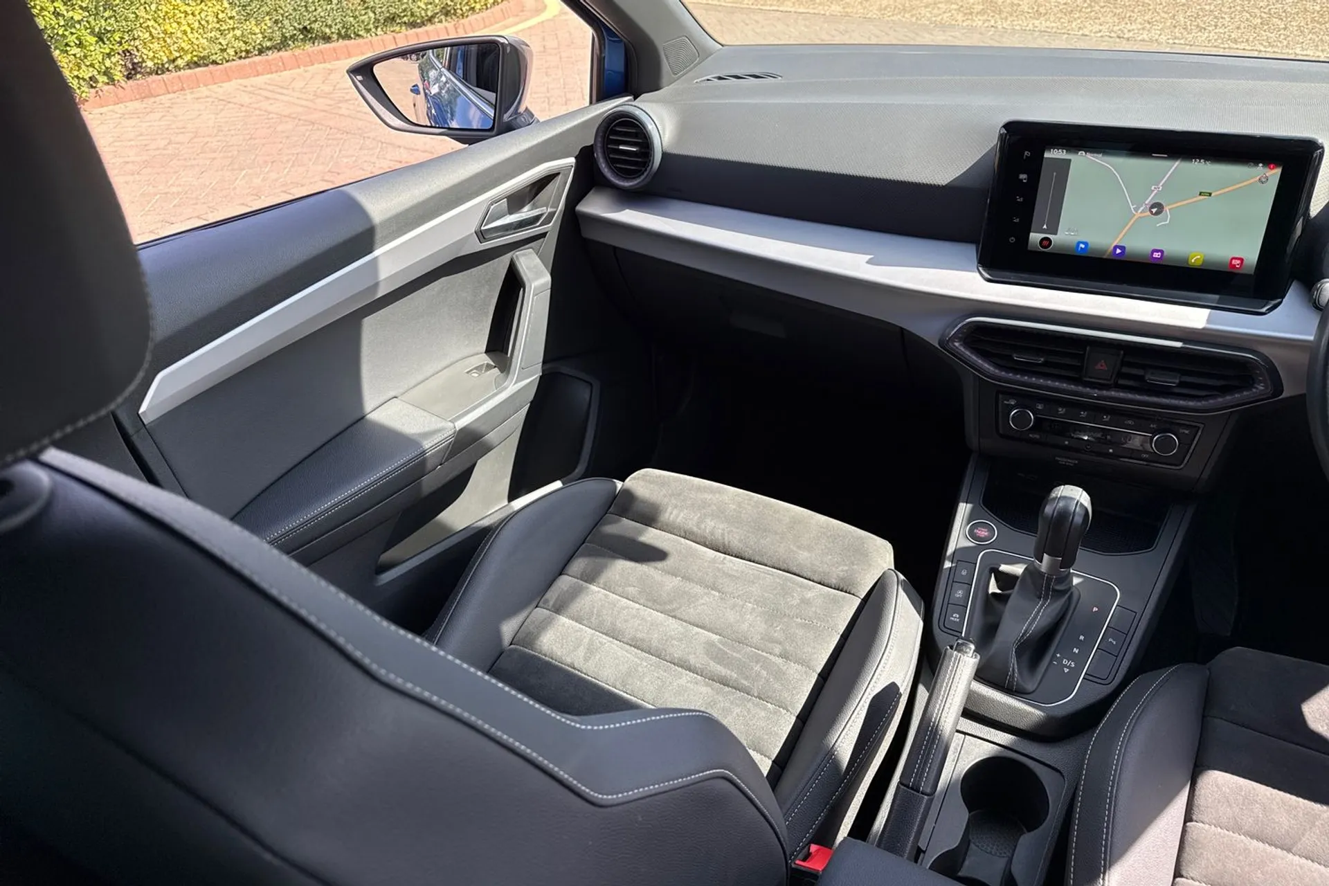 SEAT IBIZA thumbnail image number 28