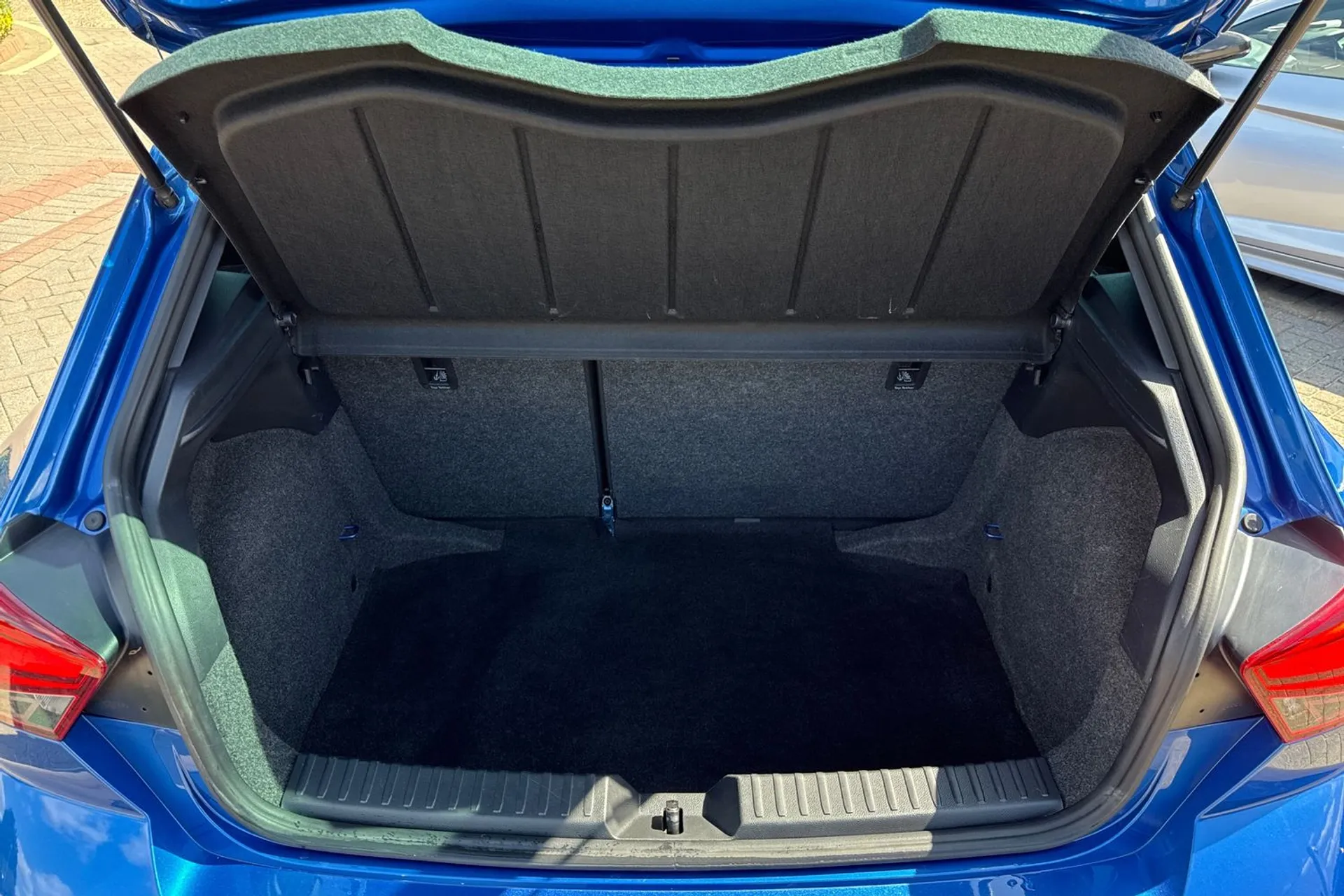 SEAT IBIZA thumbnail image number 26