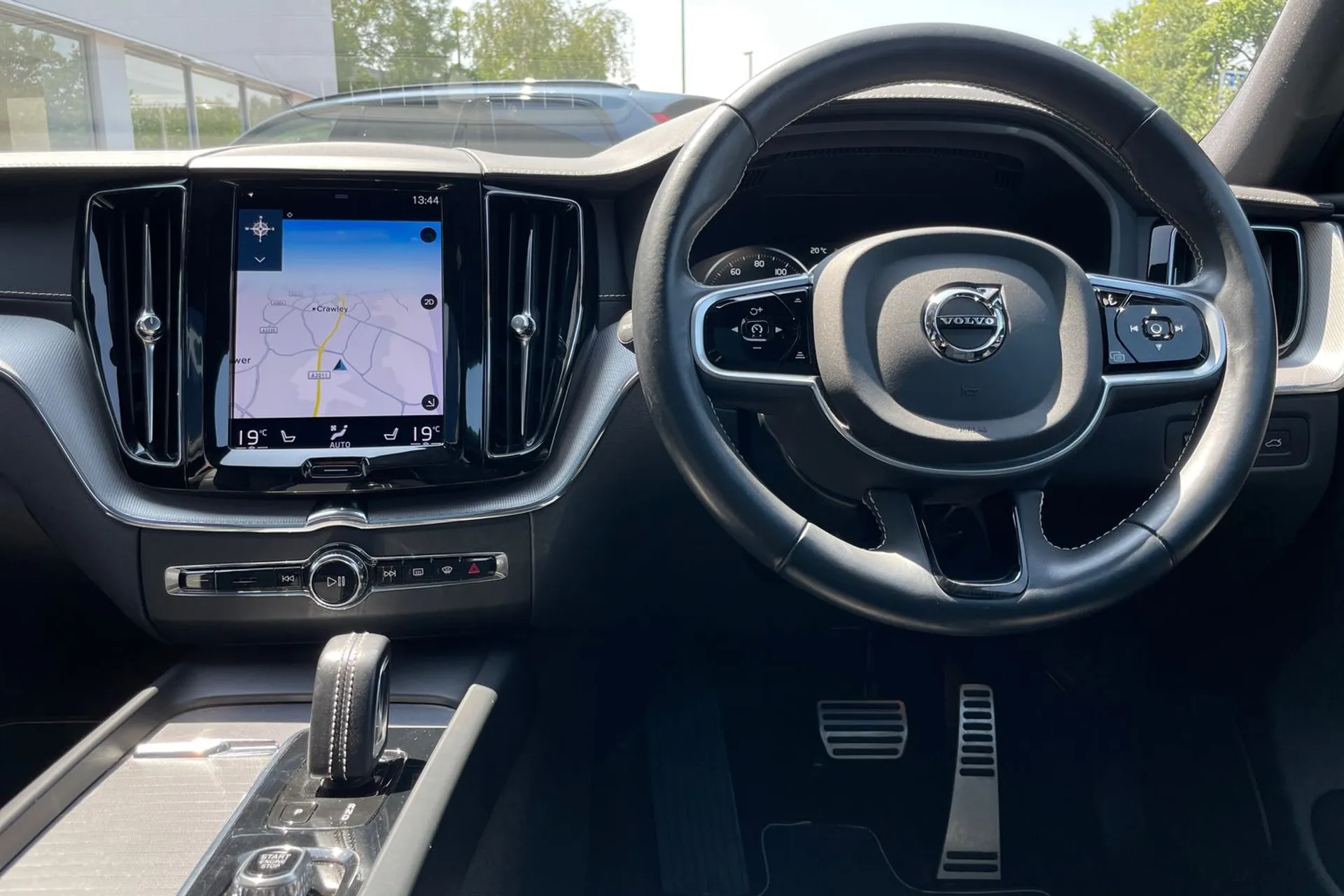 Volvo XC60 thumbnail image number 32