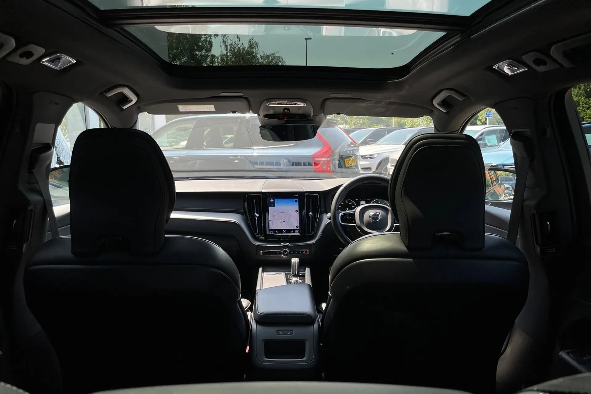 Volvo XC60 thumbnail image number 20