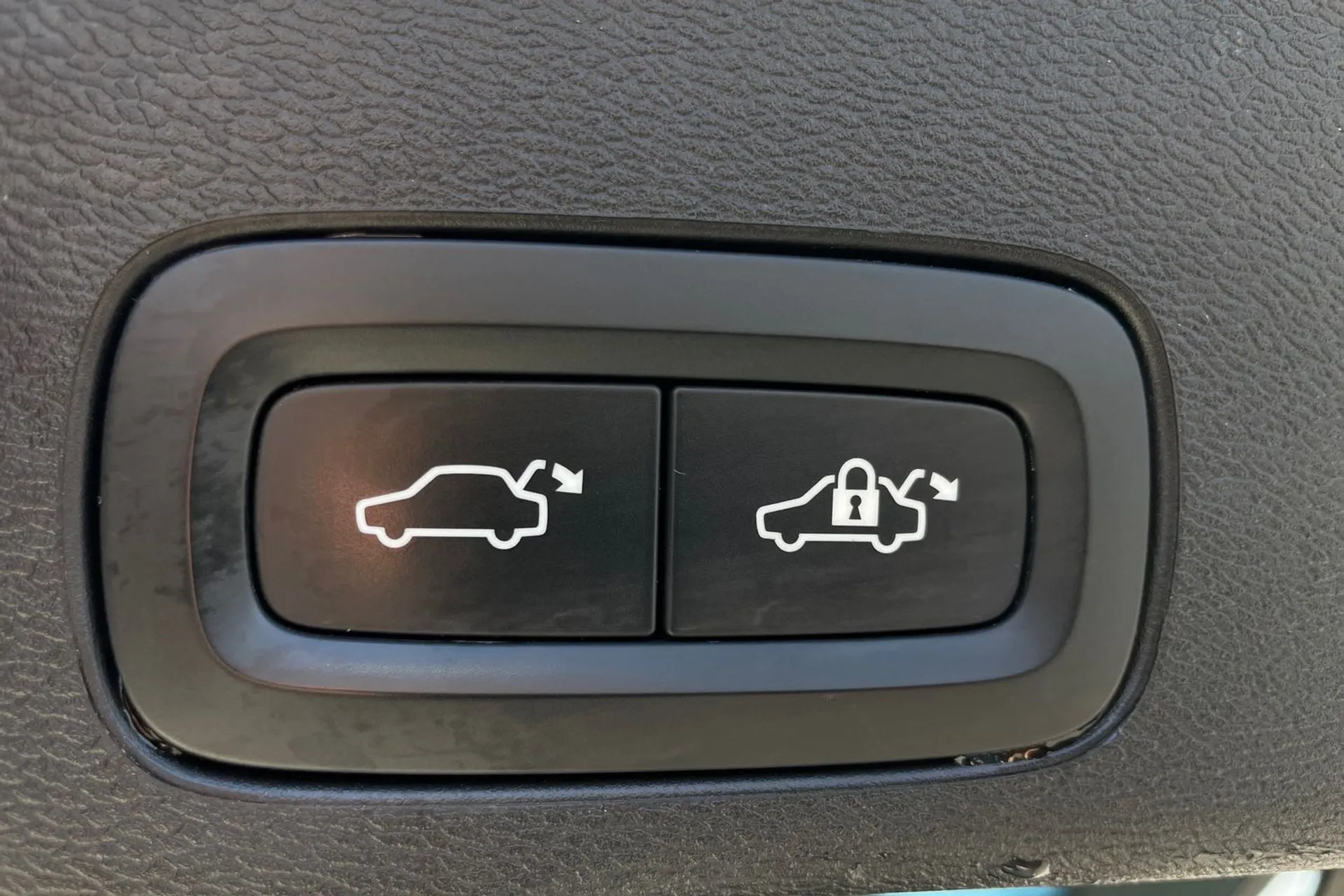 Volvo XC60 thumbnail image number 19