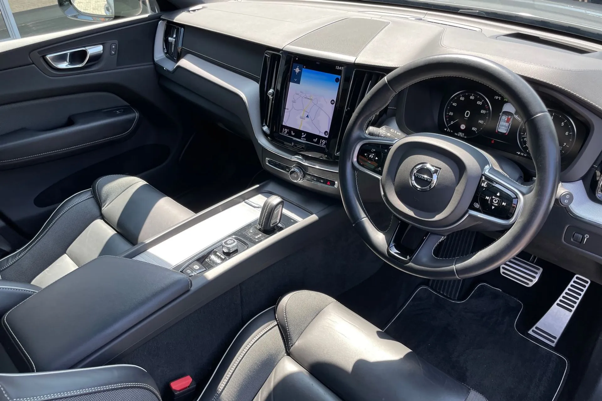 Volvo XC60 thumbnail image number 5