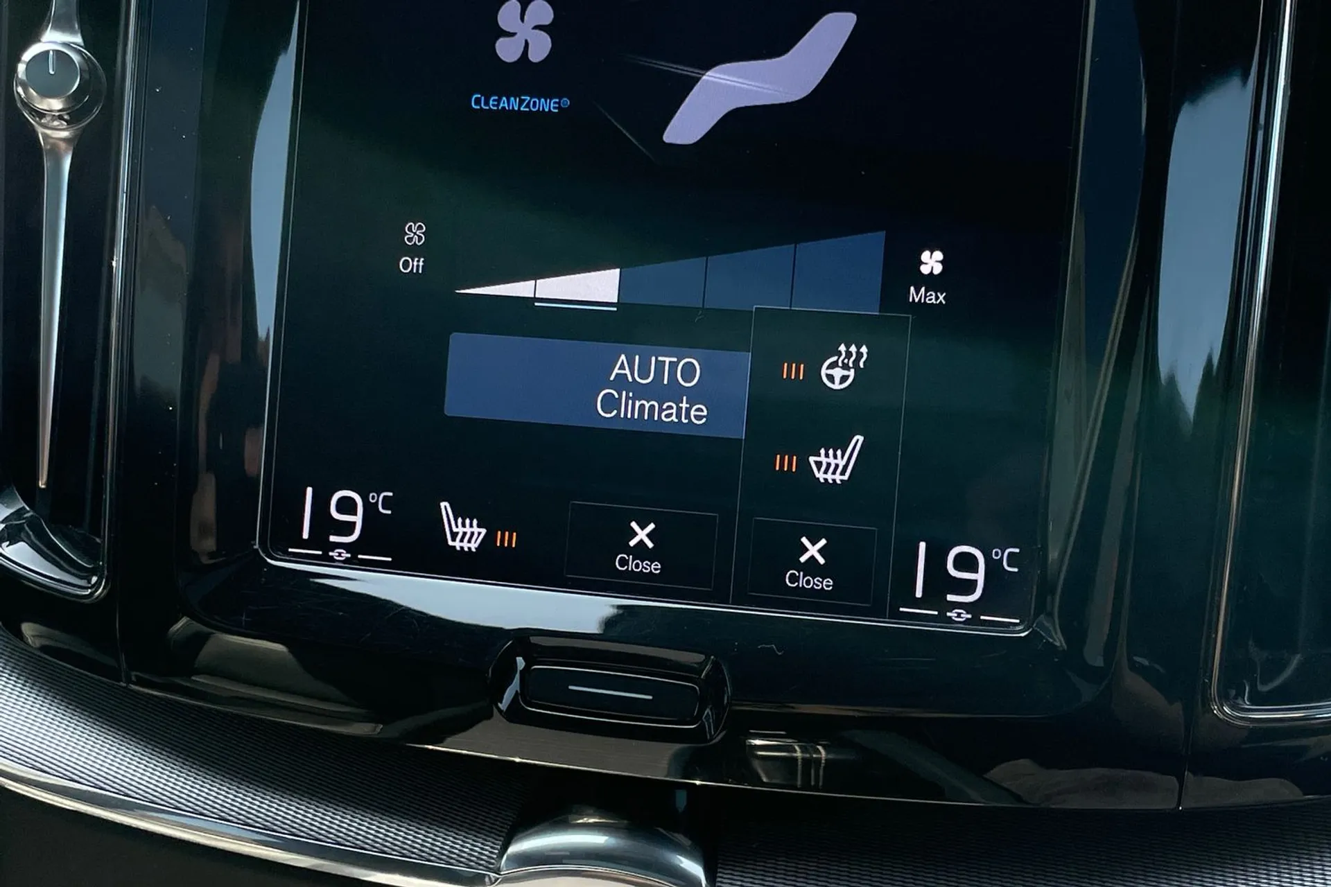 Volvo XC60 thumbnail image number 38