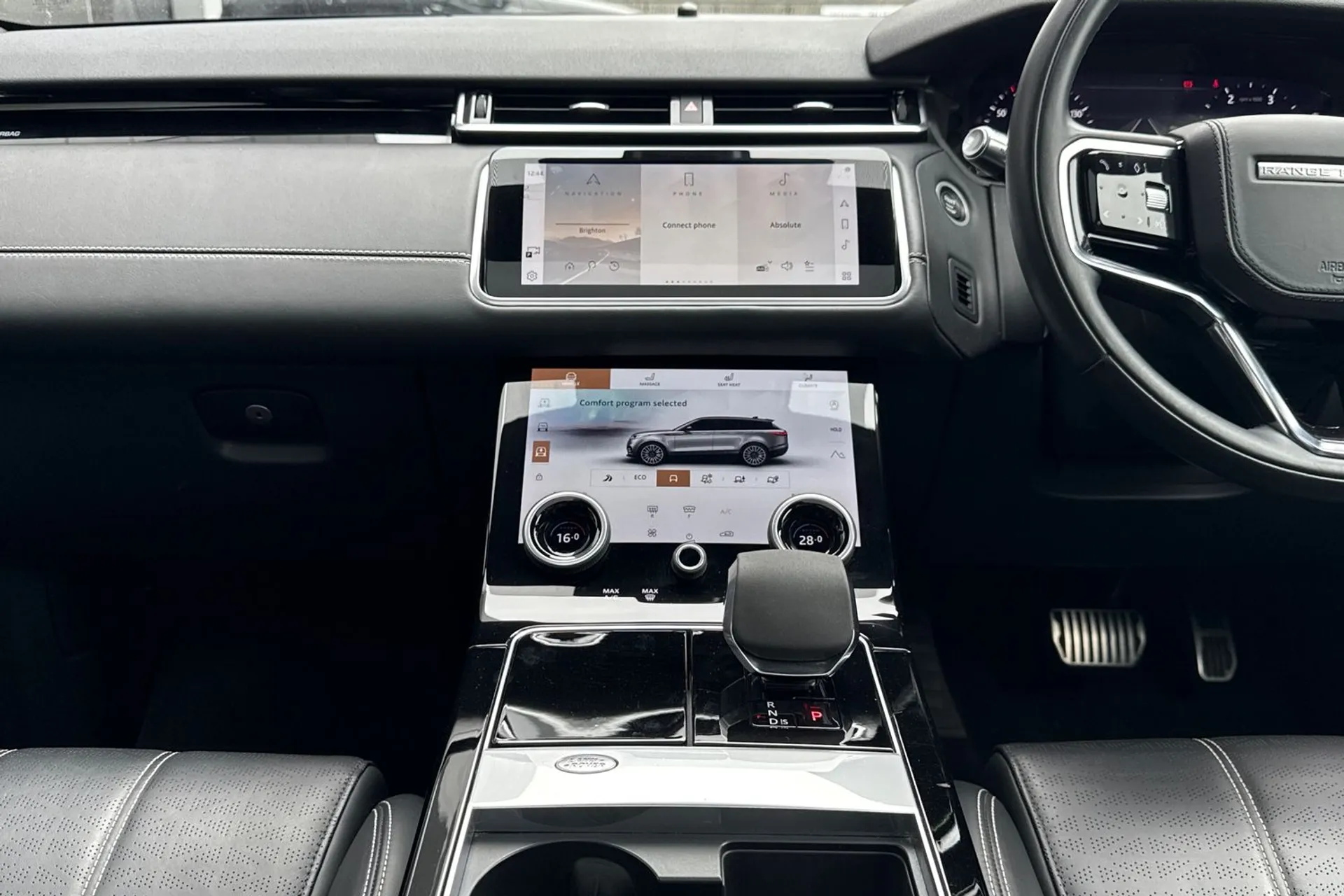 LAND ROVER RANGE ROVER VELAR thumbnail image number 53
