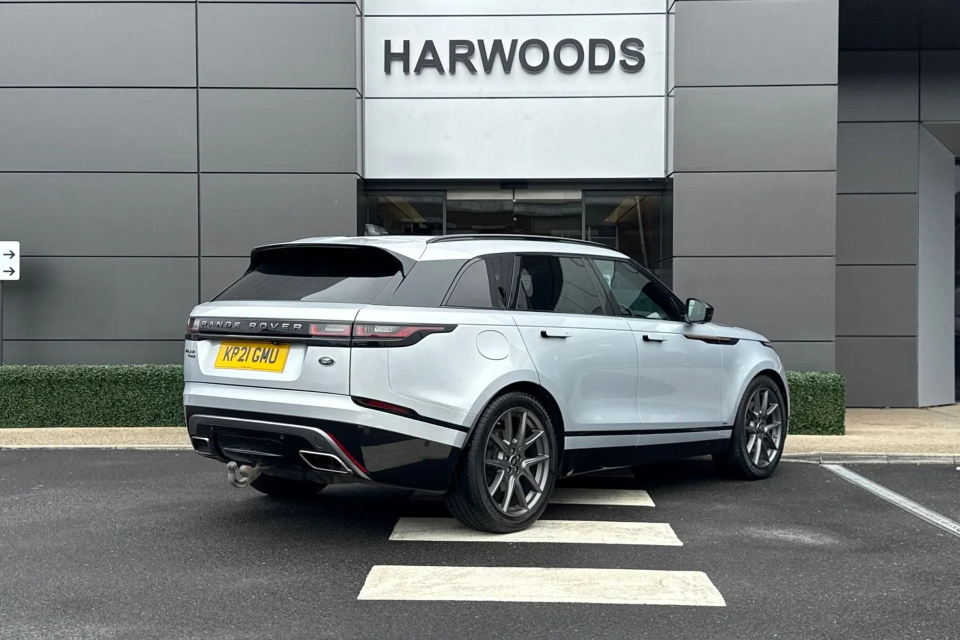 LAND ROVER RANGE ROVER VELAR thumbnail image number 7