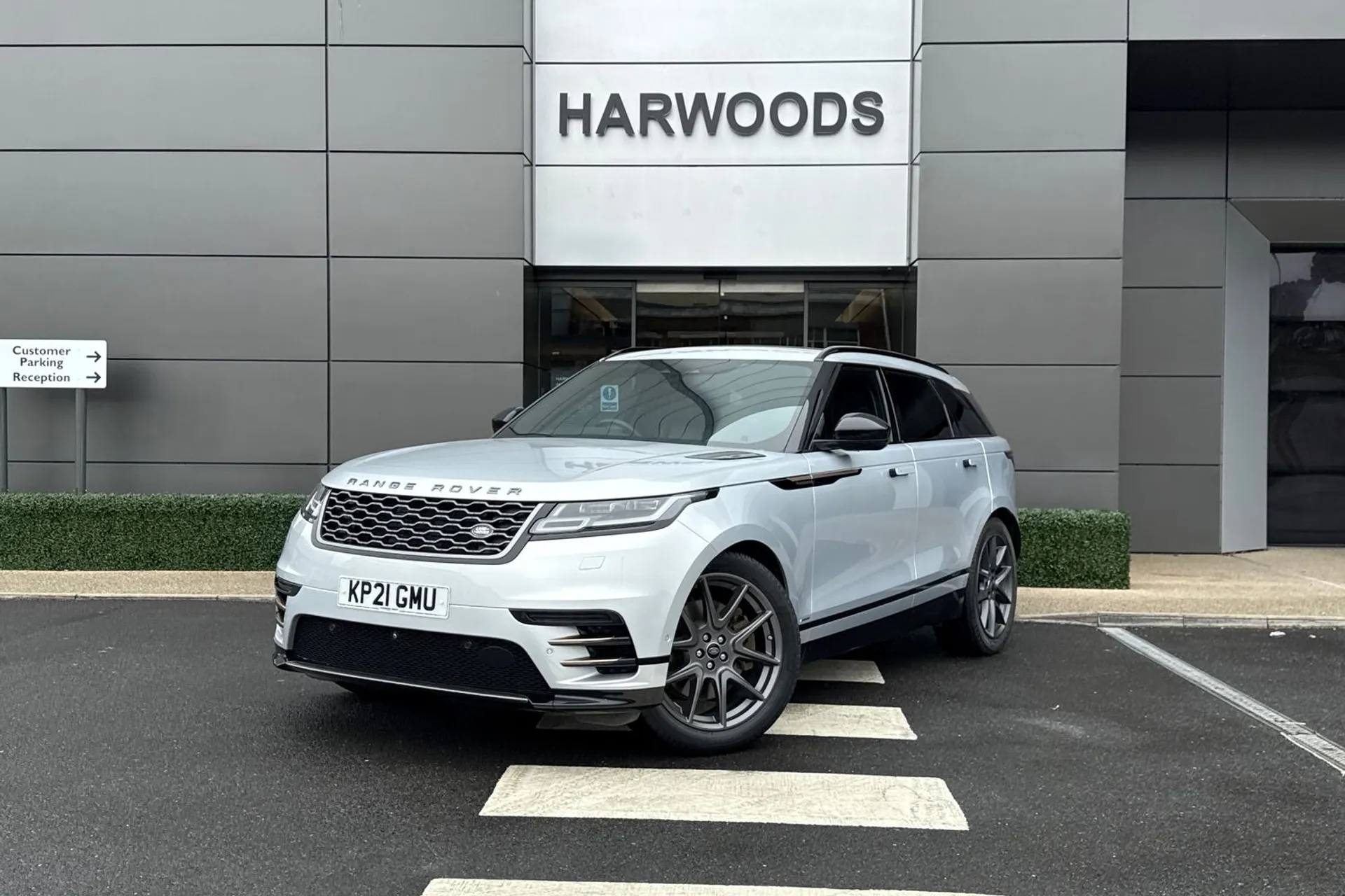 LAND ROVER RANGE ROVER VELAR thumbnail image number 15
