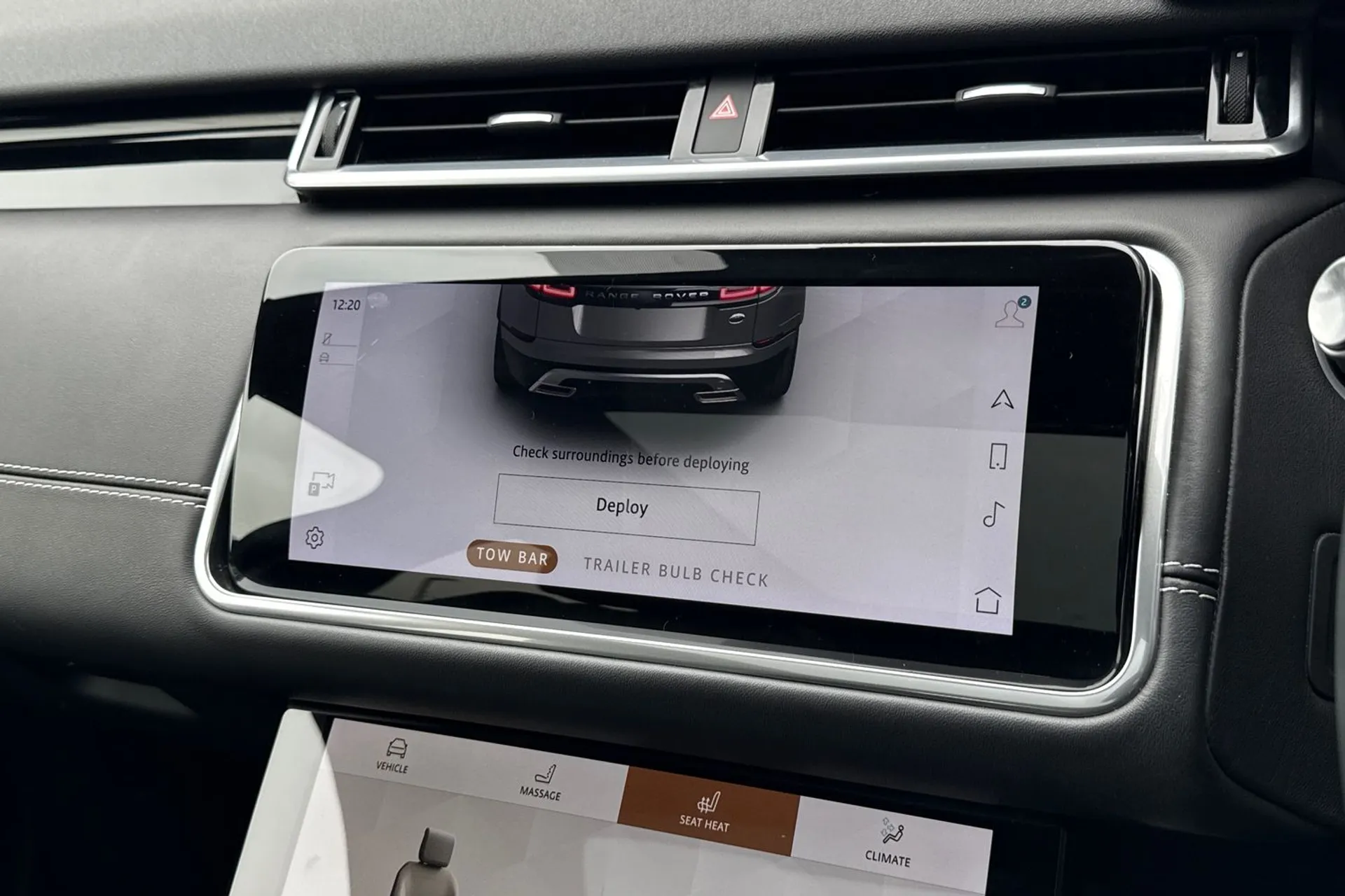 LAND ROVER RANGE ROVER VELAR thumbnail image number 35
