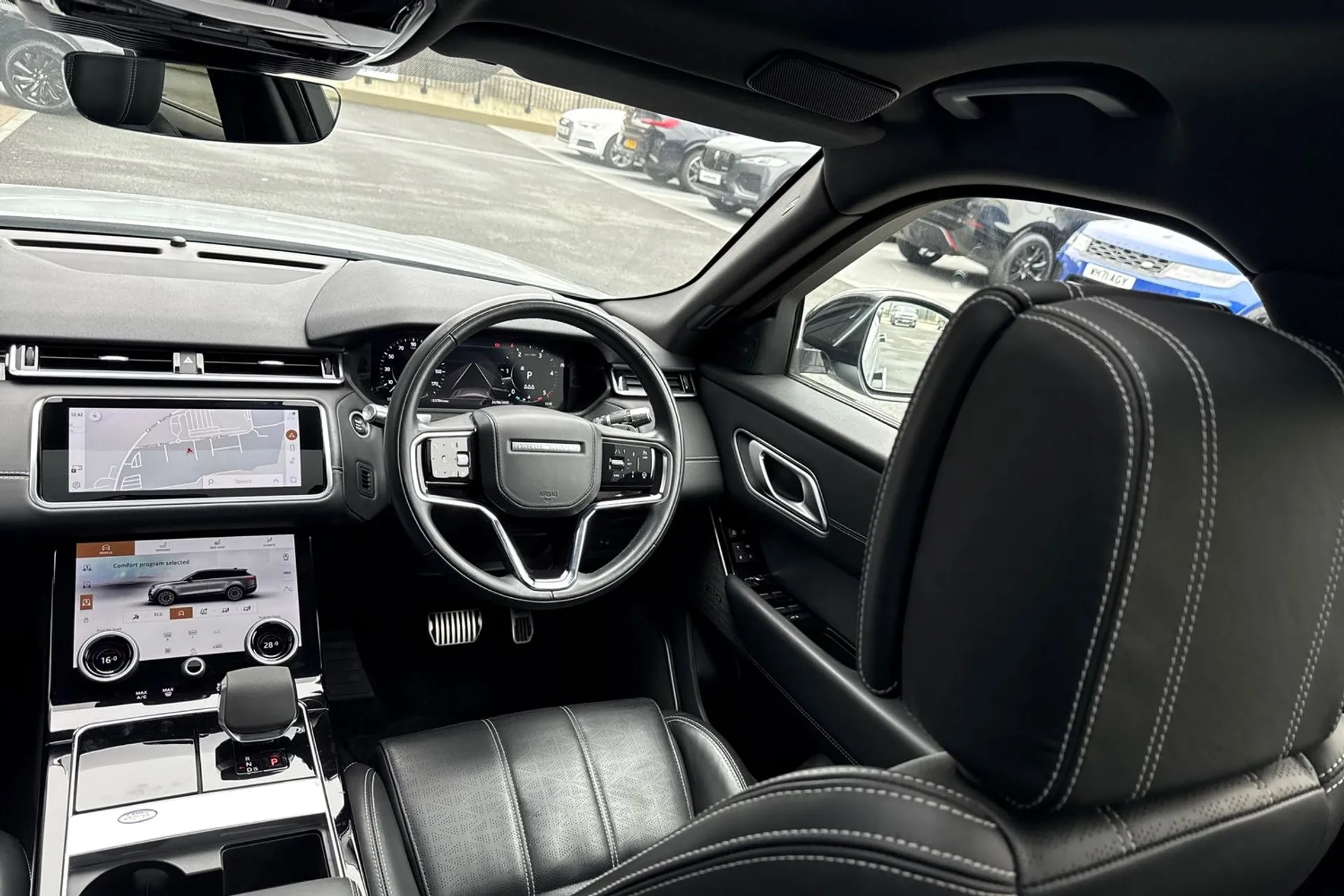 LAND ROVER RANGE ROVER VELAR thumbnail image number 50
