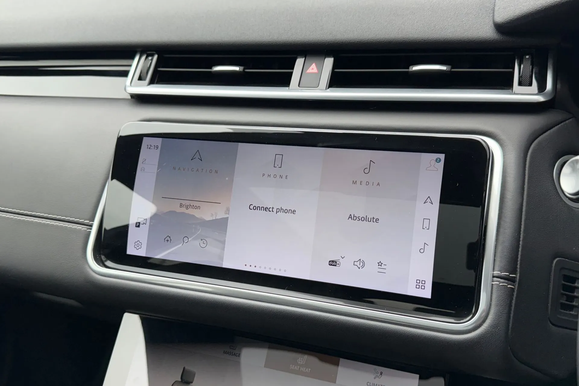 LAND ROVER RANGE ROVER VELAR thumbnail image number 64