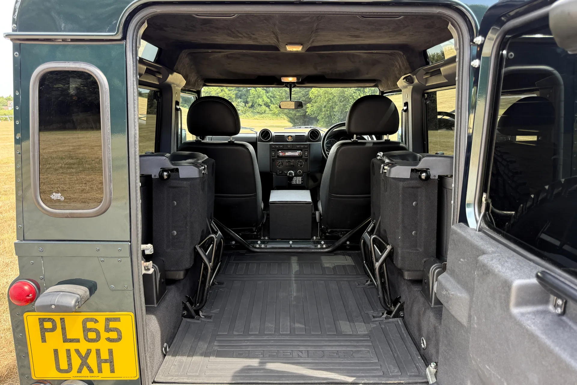 LAND ROVER DEFENDER thumbnail image number 22