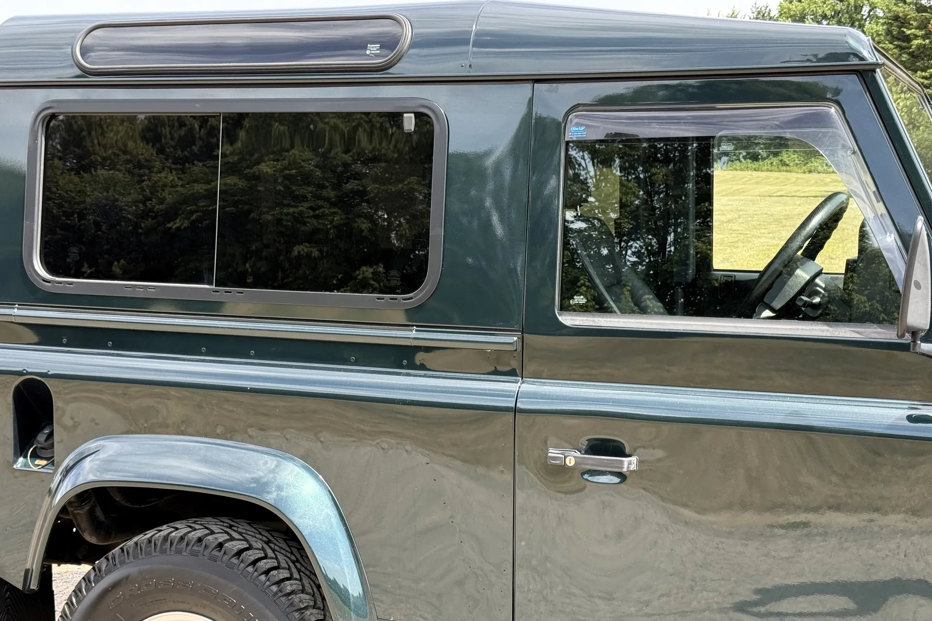 LAND ROVER DEFENDER thumbnail image number 15