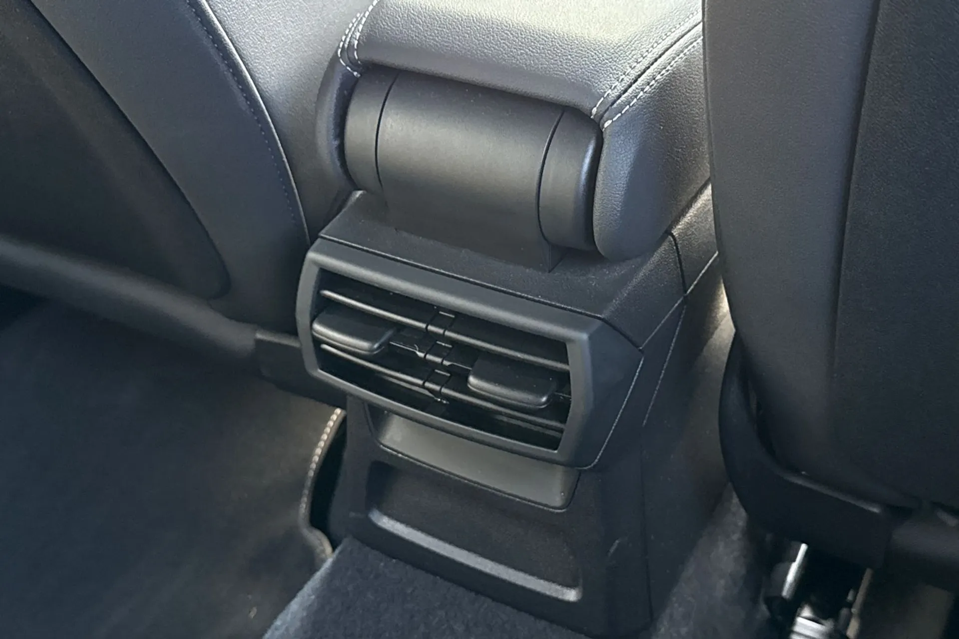 Audi A3 thumbnail image number 46