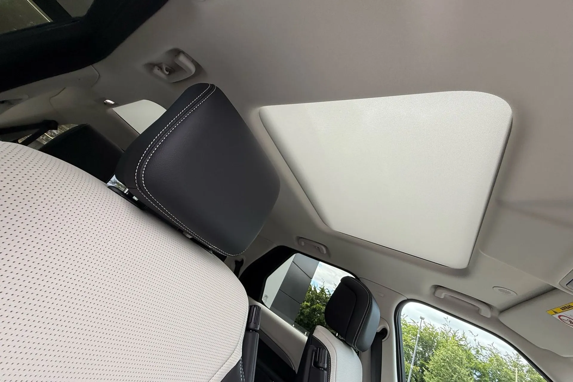 LAND ROVER DISCOVERY thumbnail image number 41